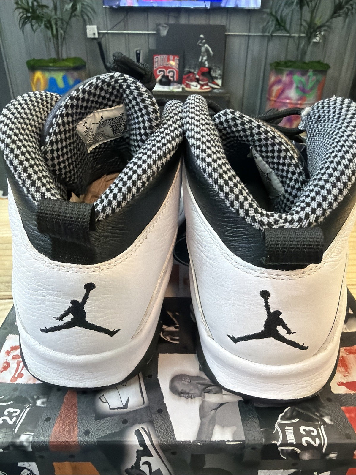 Steel (2025) (Pre-Owned) - HJ6779-104-8-PO-2 - (Mod... Size 8 - Jordan 10 Retro OG - product image from the listing.