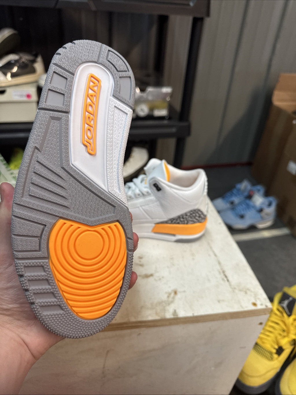 Air Jordan 3 Retro Laser Orange | Replacement Box - Size 7.5W - product image from the listing.