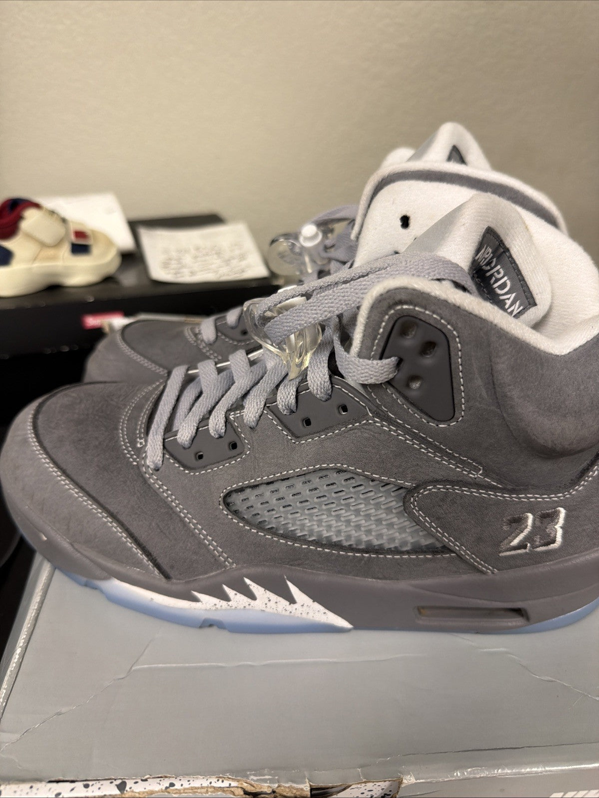 Men's Nike Air Jordan 5 Retro "Wolf Grey" (2026) Graphite | DD0587-002 | Size 9 - product image from the listing.