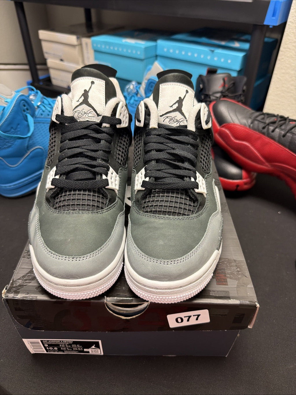 Air Jordan 4 Retro 2024 Fear - Size 9 - product image from the listing.