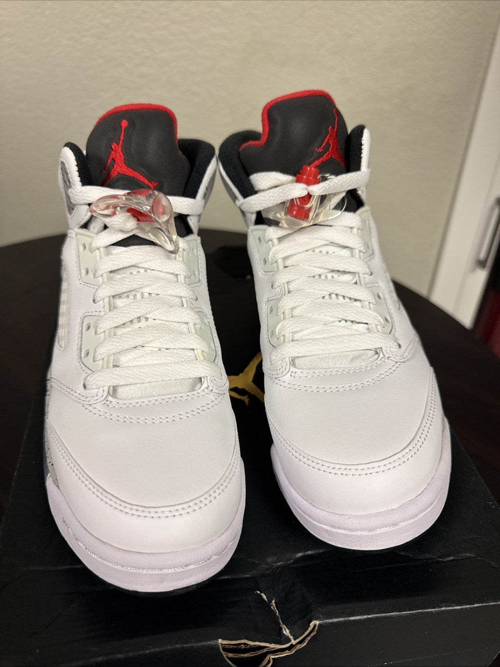 Jordan 5 Retro White Cement (GS) - Size 5Y - product image from the listing.