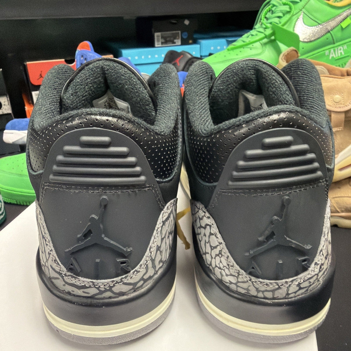 Men's Size 11 - Air Jordan 3 Retro Off Noir W Size 9.5 (268) - product image from the listing.