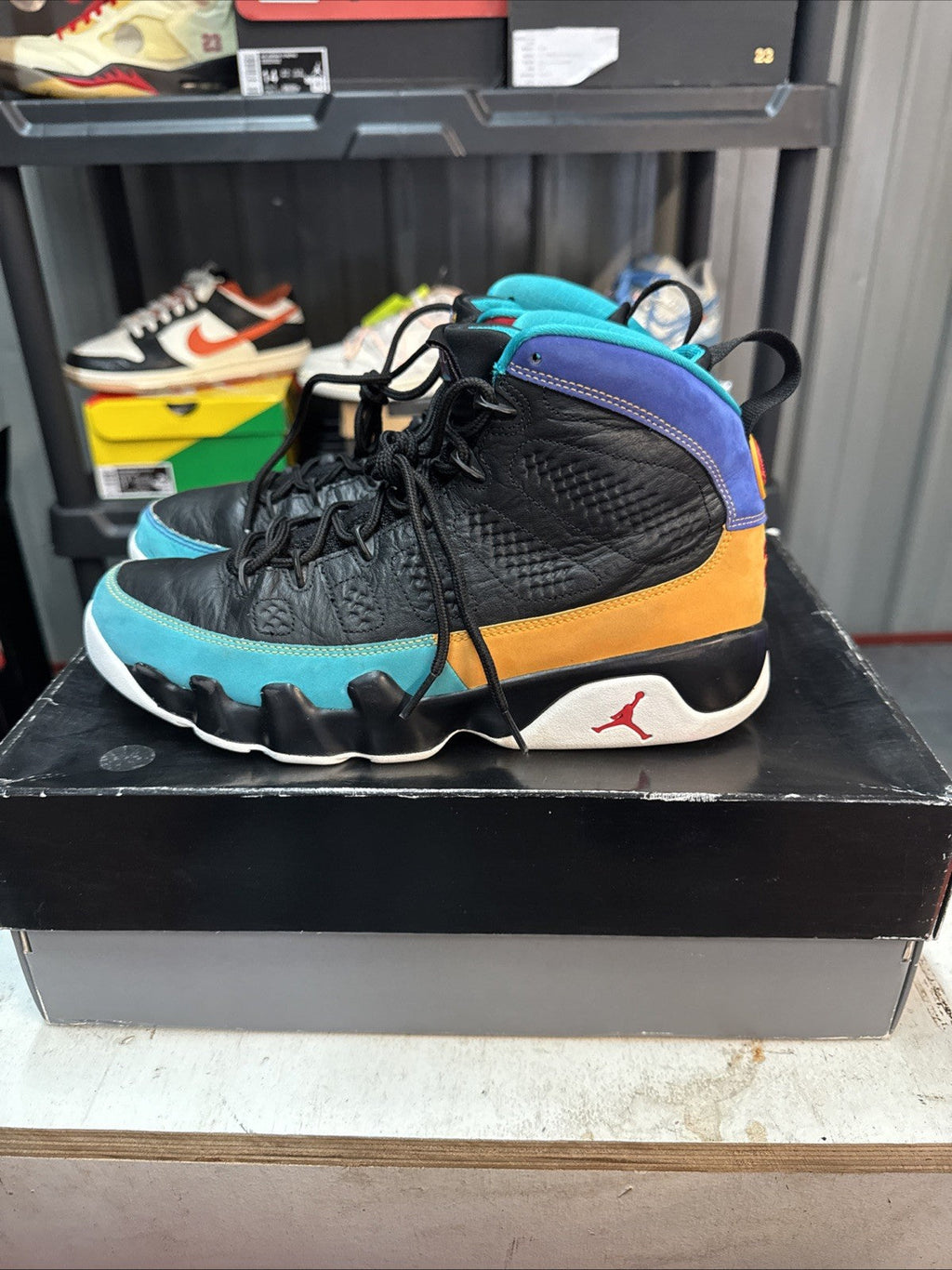 AIR JORDAN 9 RETRO - DREAM IT DO IT - Size 9 - product image from the listing.