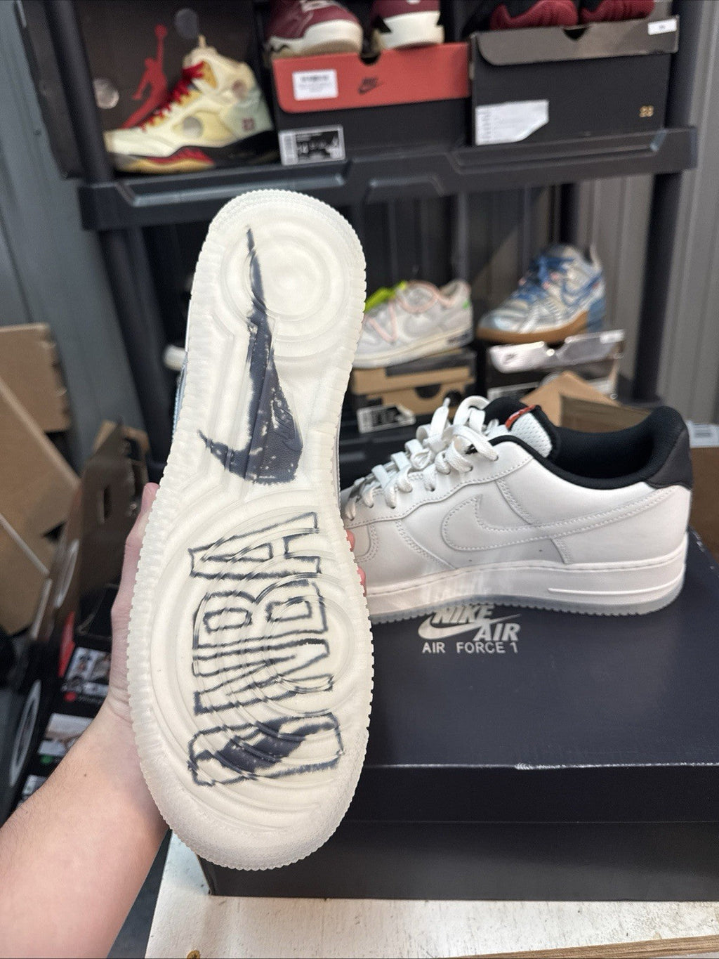 Chaussures lifestyle hommes Nike Air Force 1 07 - Size 12 - product image from the listing.