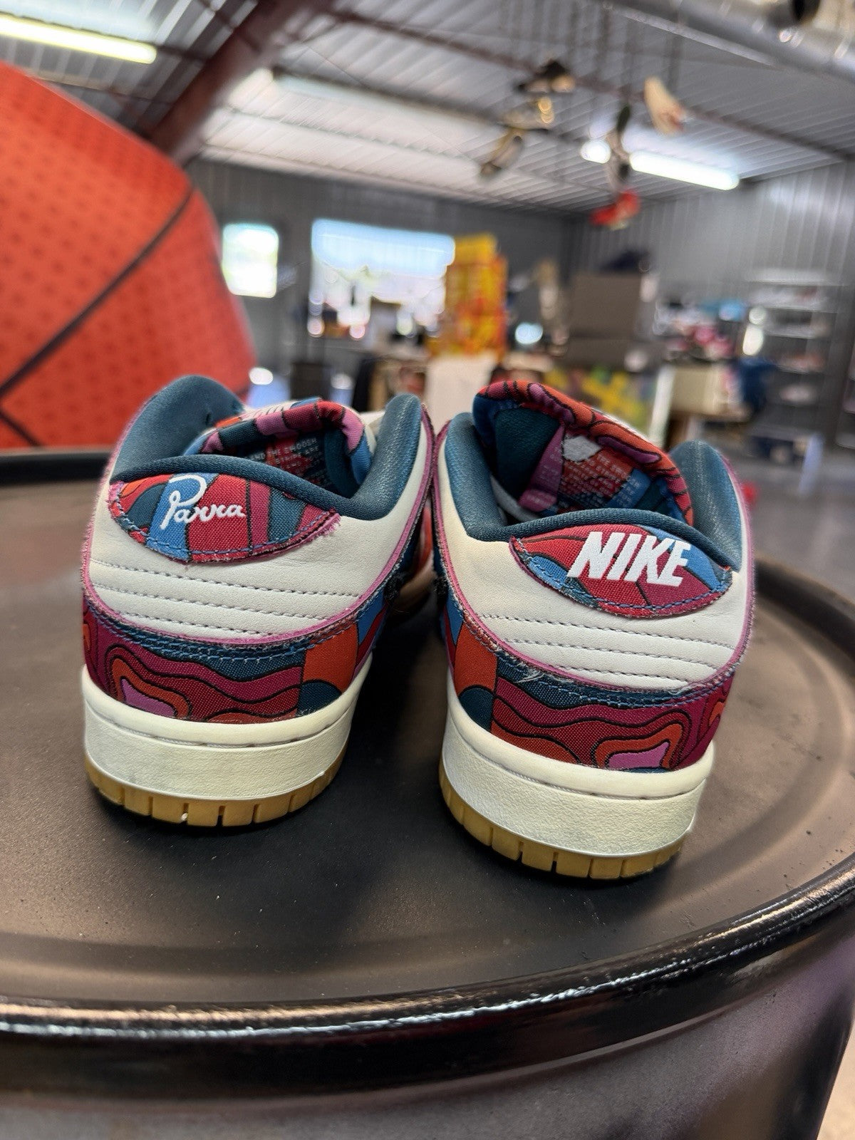Nike SB Dunk Low Parra Abstract Art Trainers Size 9 DH7695-600 - product image from the listing.