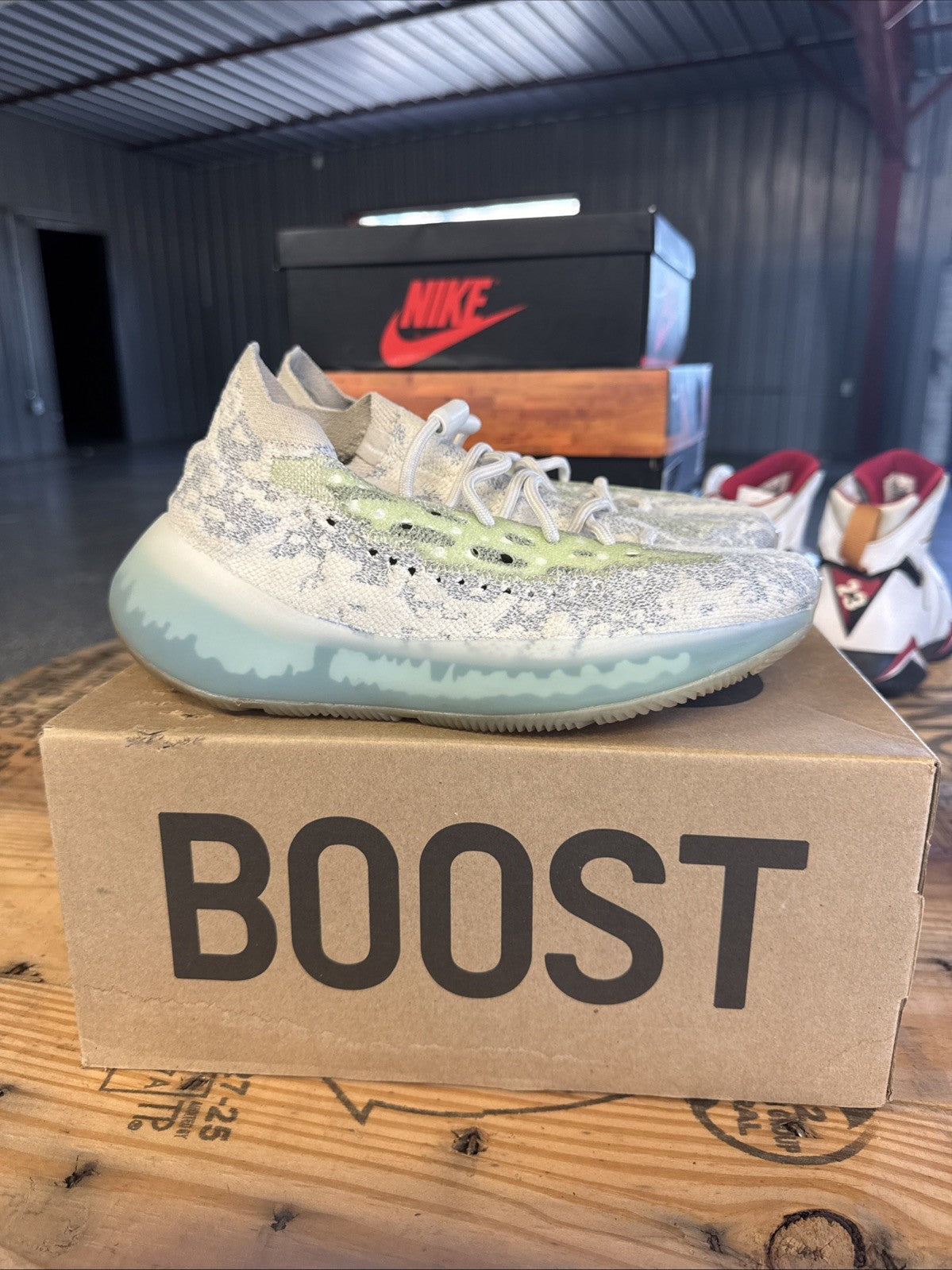 Yeezy Boost 380 Alien Made - Size 7 - product image from the listing.