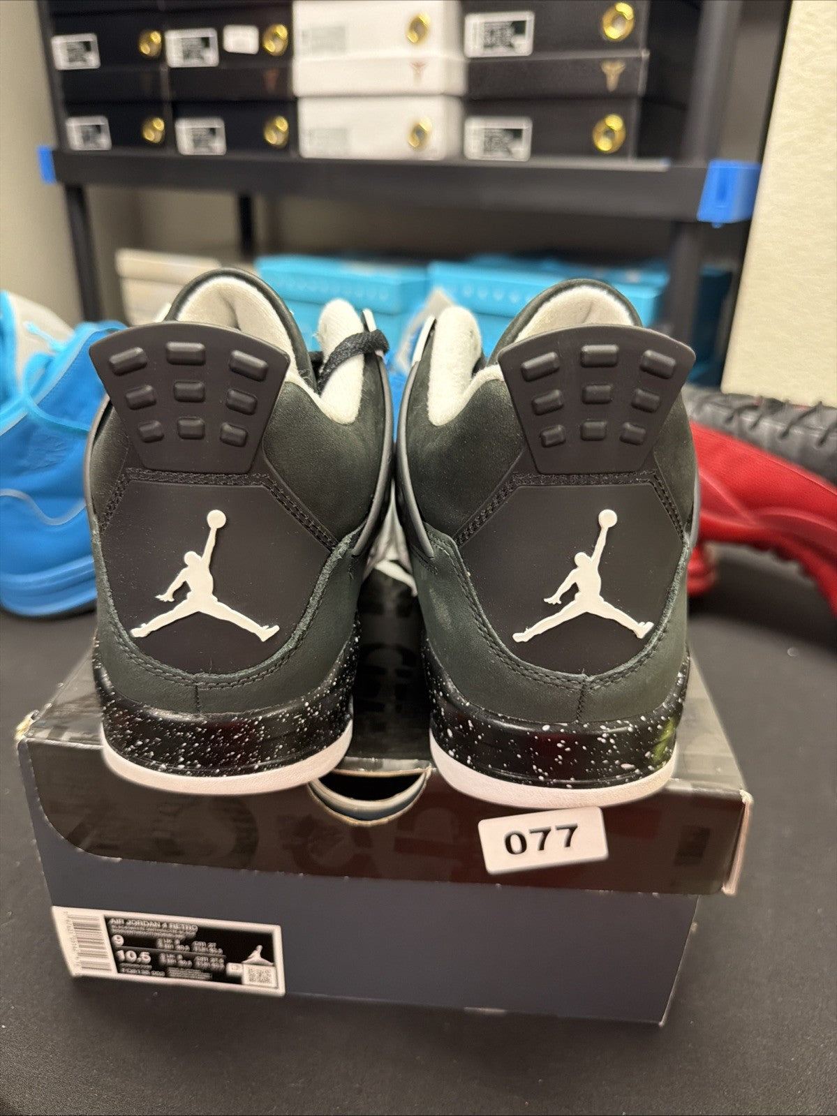 Air Jordan 4 Retro 2024 Fear - Size 9 - product image from the listing.