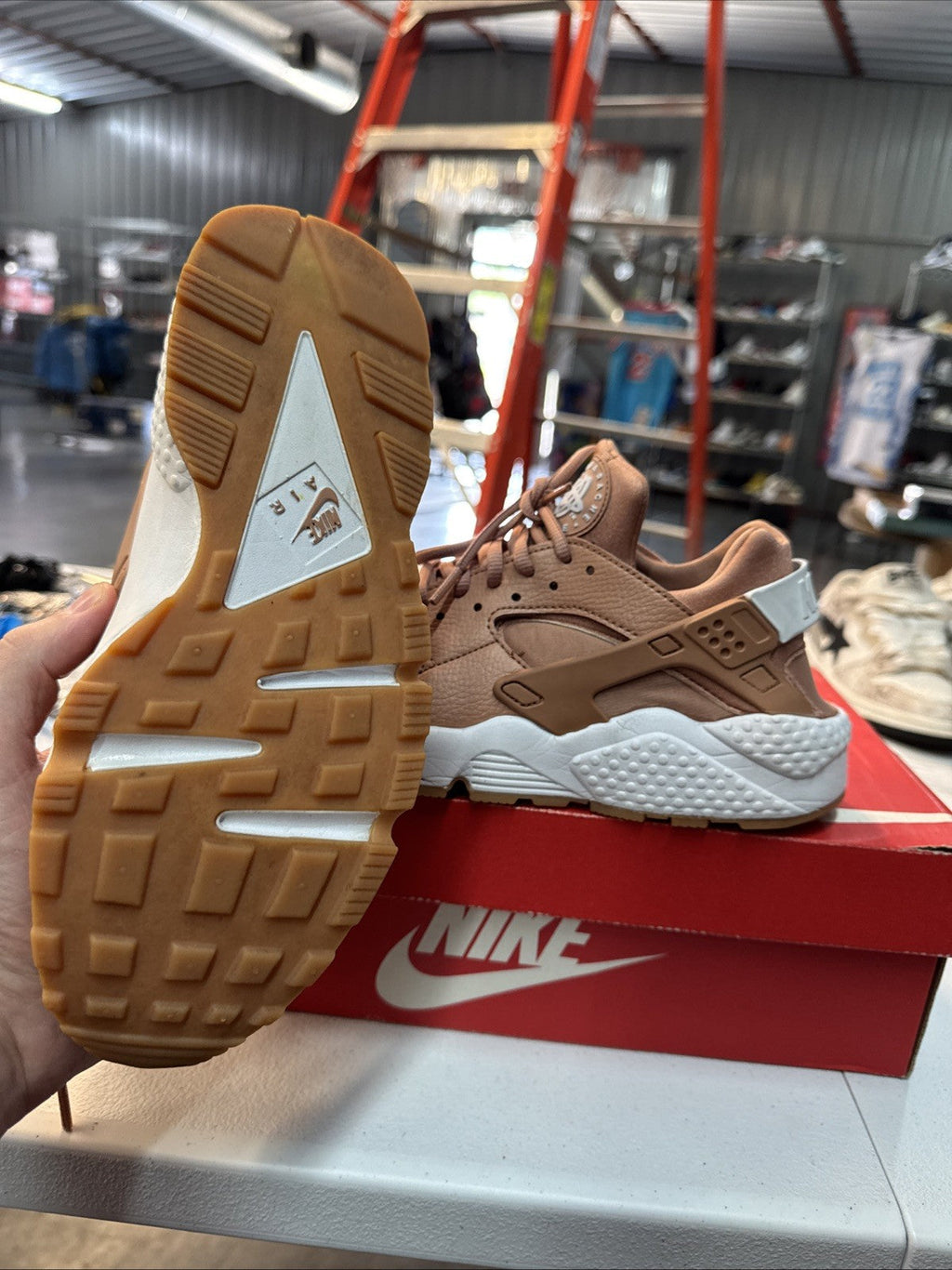 Size 8 - Nike Air Huarache Run Clay White Gum Yellow for Women - product image from the listing.