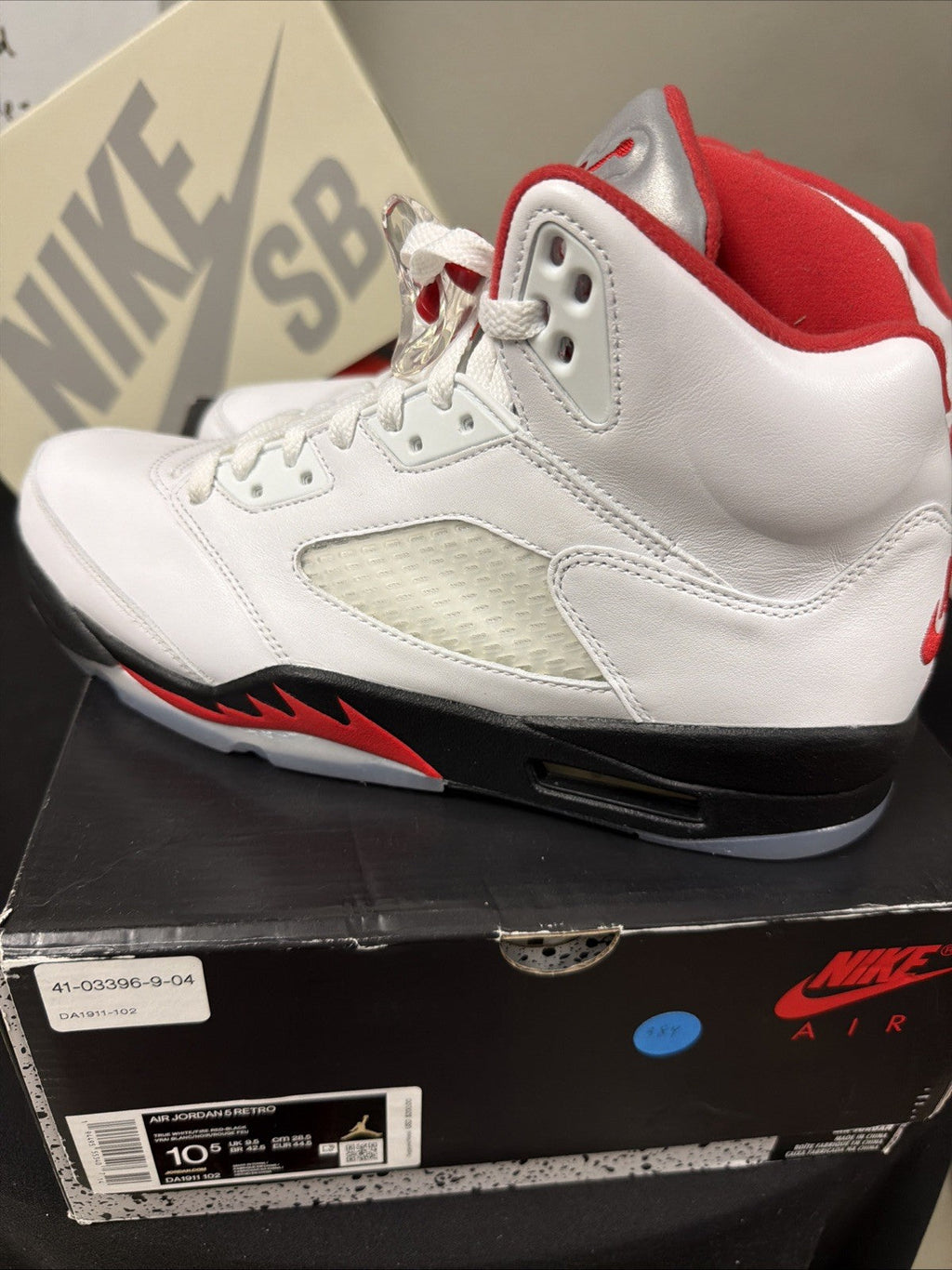 Fire Red 10.5 with box - Air Jordan 5 Retro Mid - product image from the listing.