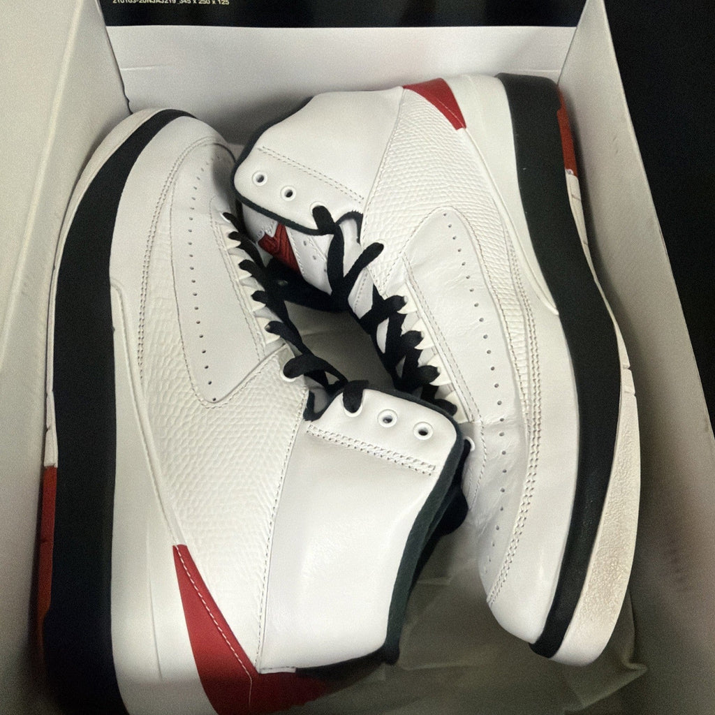 Nike Air Jordan 2 Retro OG Chicago 2022 DX2454-106 Complete W/ Box Mens Size 10 - product image from the listing.