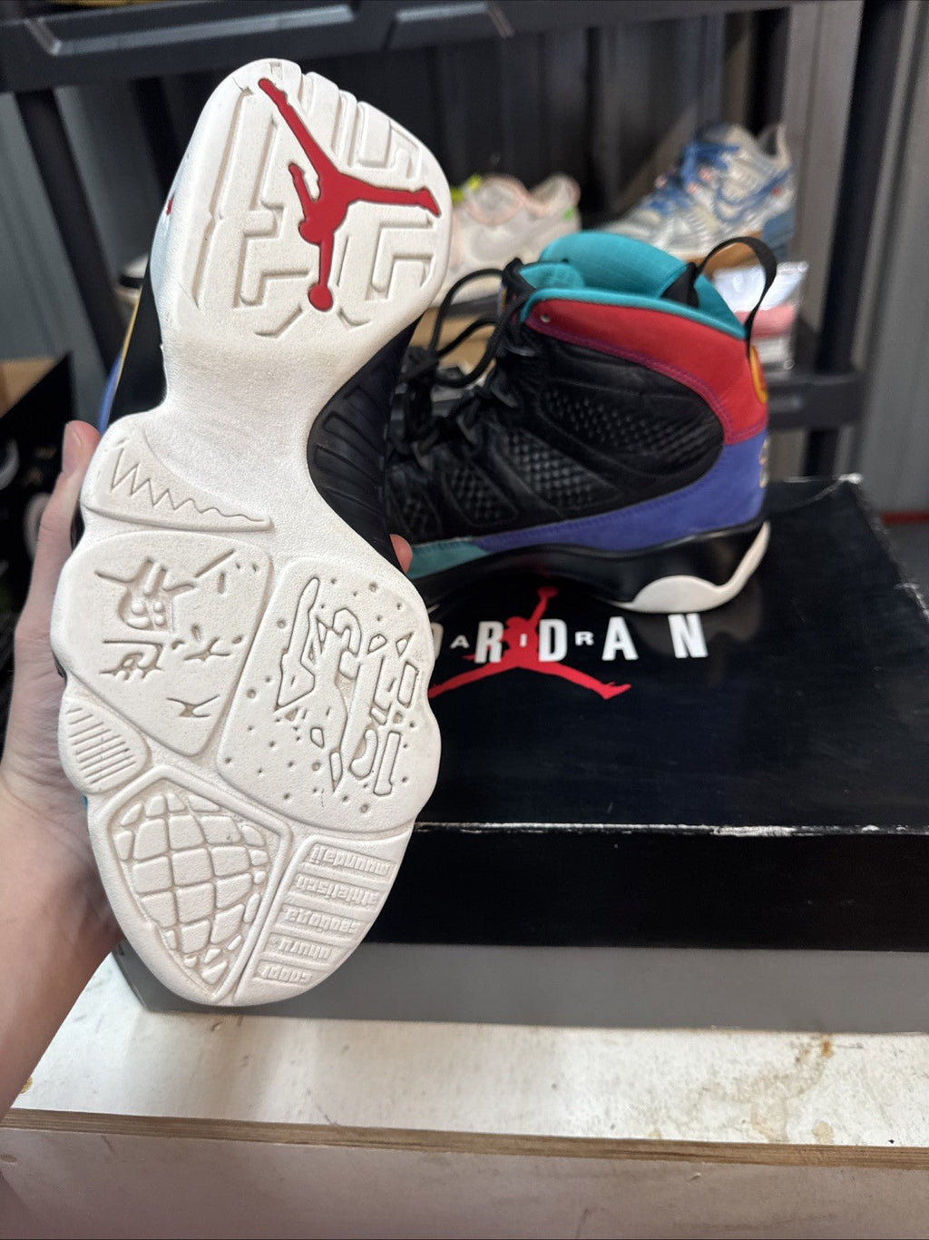 AIR JORDAN 9 RETRO - DREAM IT DO IT - Size 9 - product image from the listing.