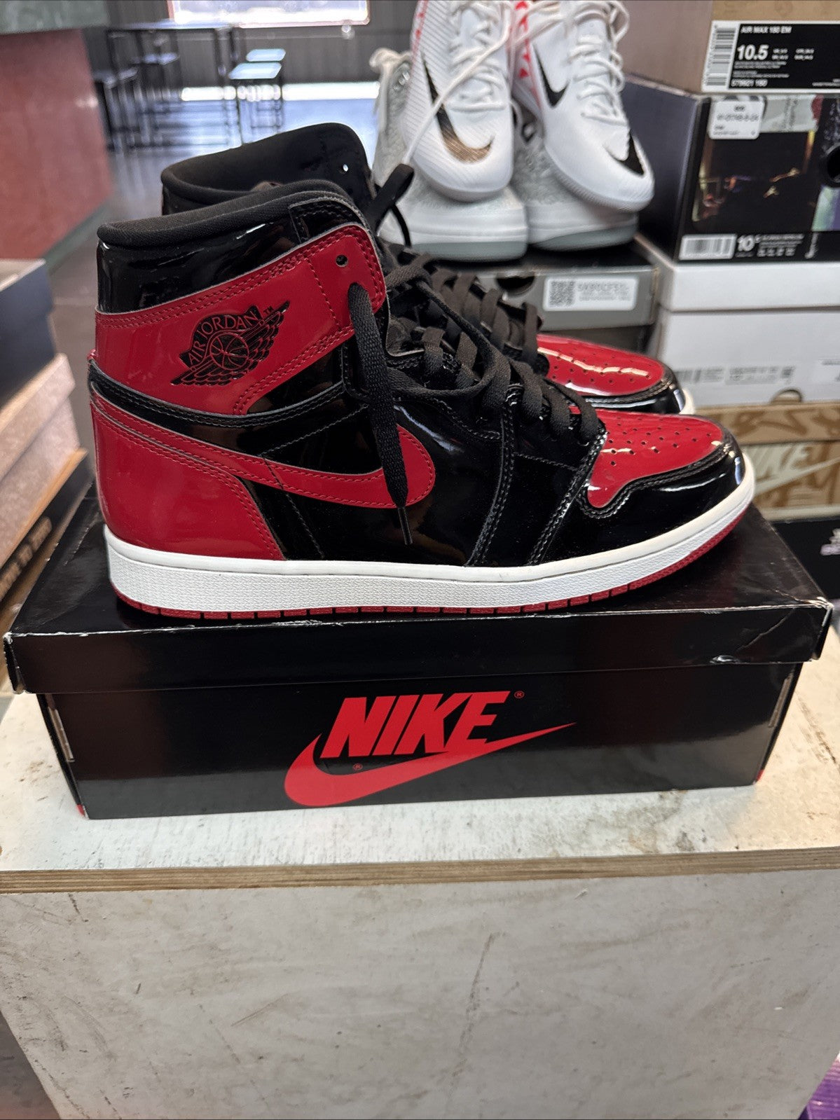 Jordan Air Jordan 1 Retro High OG Patent Bred - Size 11 - product image from the listing.