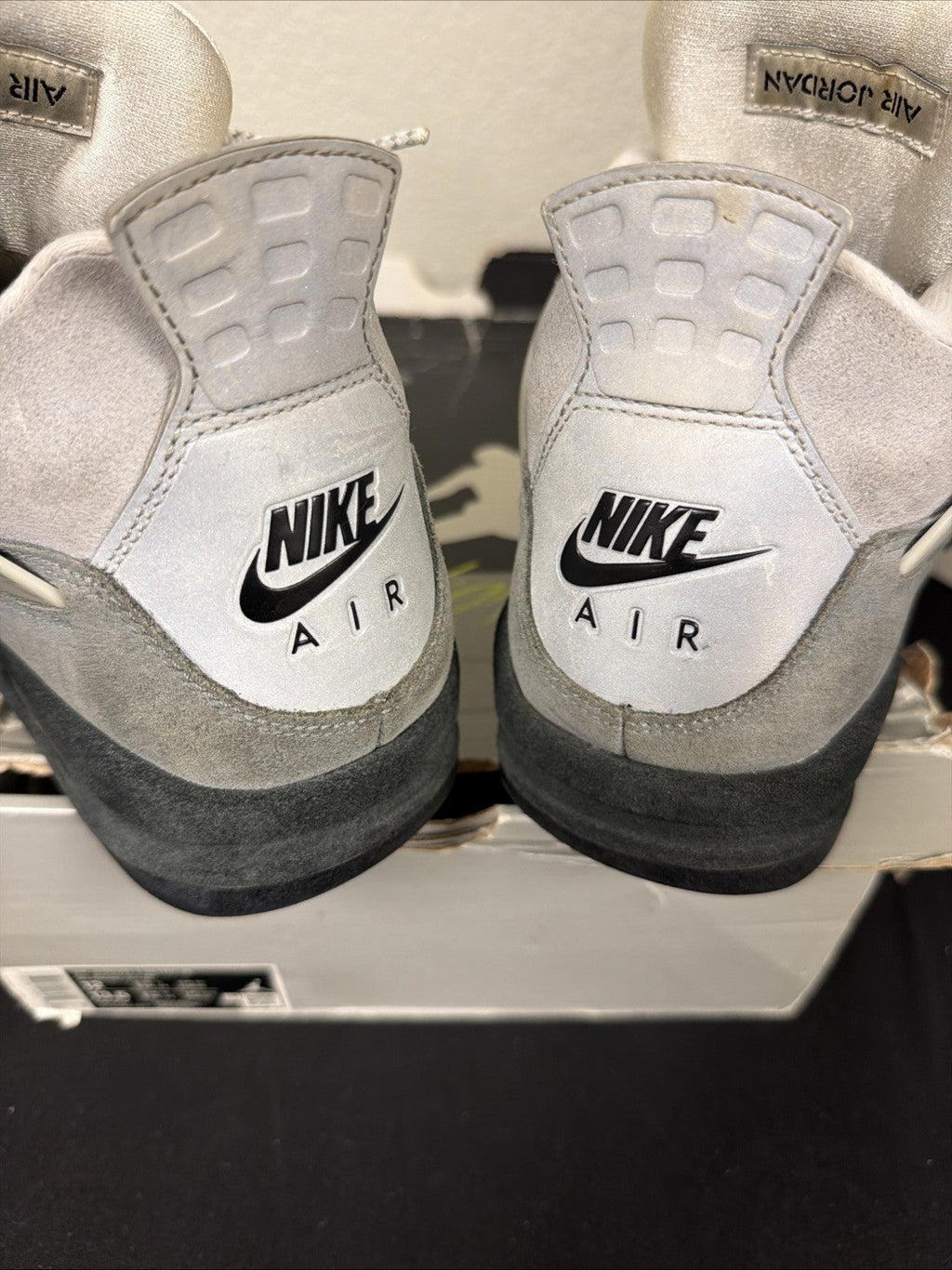 Men's Air Jordan 4 Retro SE Neon 95 Size 12 Used OG Box - product image from the listing.