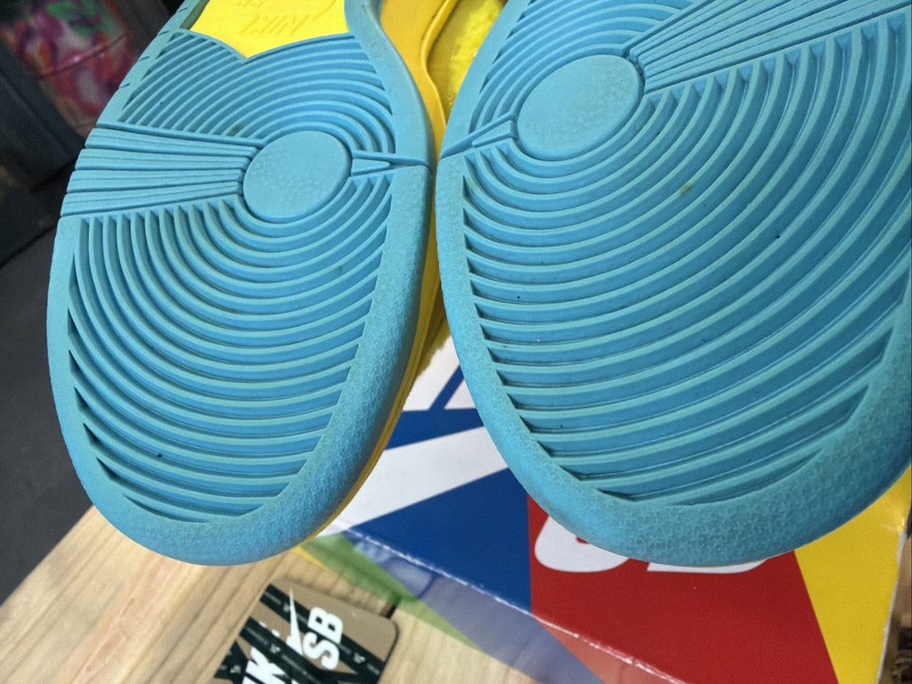 Nike Dunk Low SB x Grateful Dead Yellow Bear - Size 8.5 - product image from the listing.