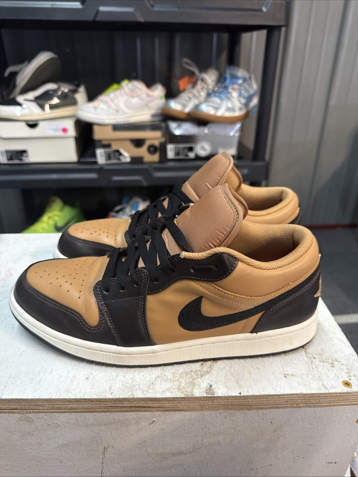 Air Jordan 1 SE Low Flax Baroque Brown | Replacement Box - Size 11 - product image from the listing.
