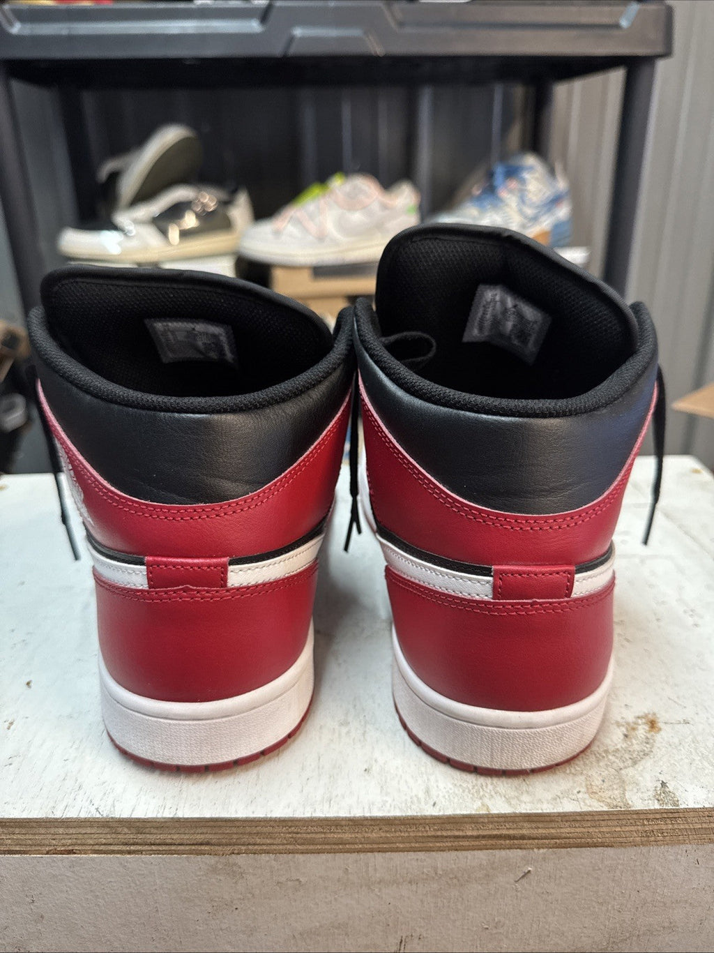 Nike Air Jordan 1 Mid Bred Toe - Size 11 - product image from the listing.