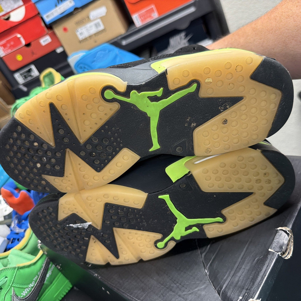 Jordan 6 Retro Electric Green 2021 - Size 11 - product image from the listing.