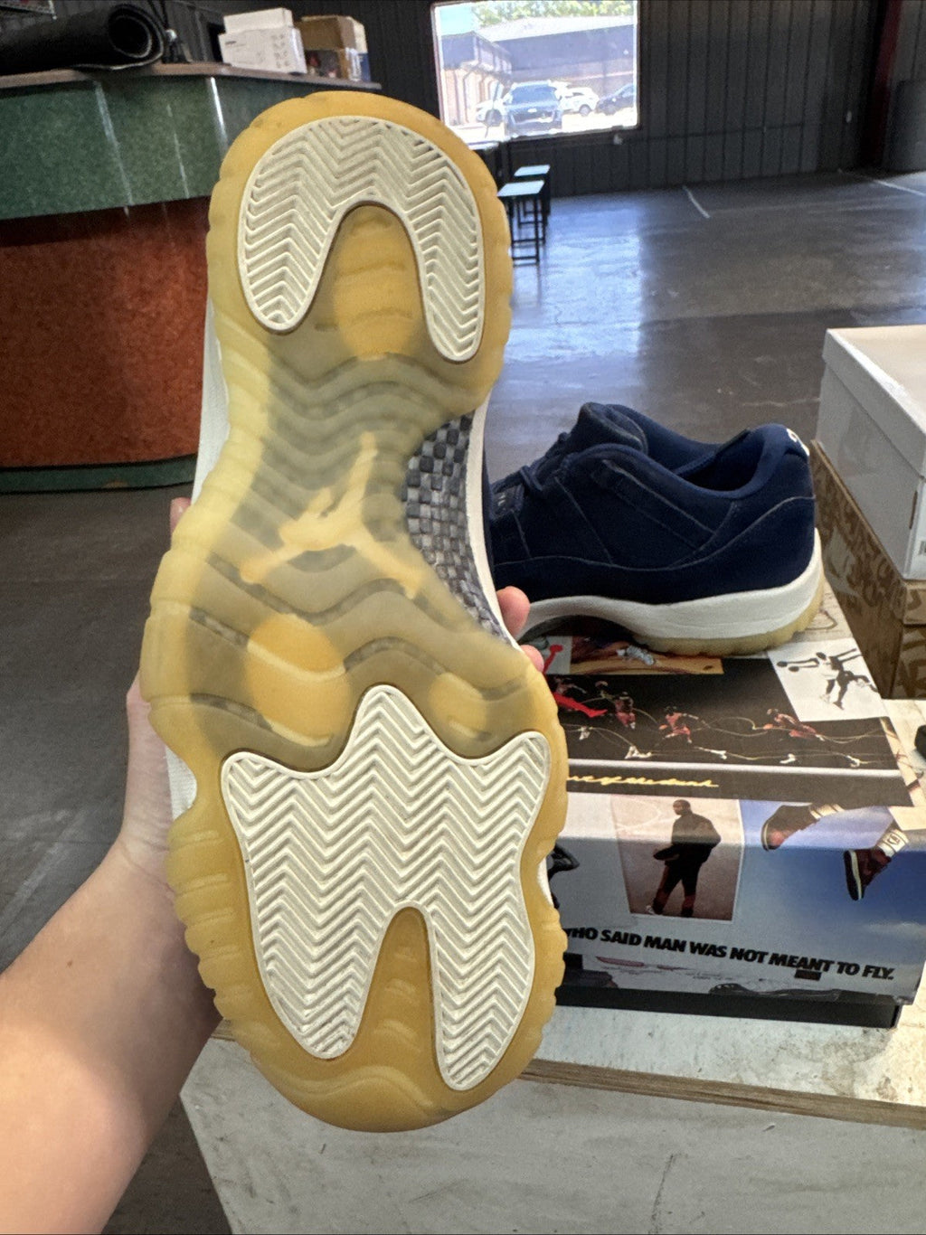 "Dereck Jeter" Size 10.5 - Jordan 11 Low - product image from the listing.