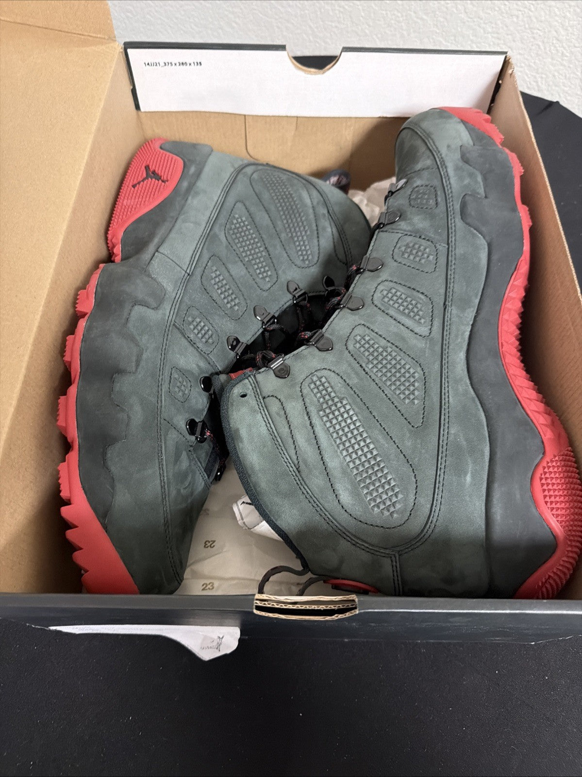 Oklahoma Sooners Sample/PE Size 15 - Jordan 9 - product image from the listing.