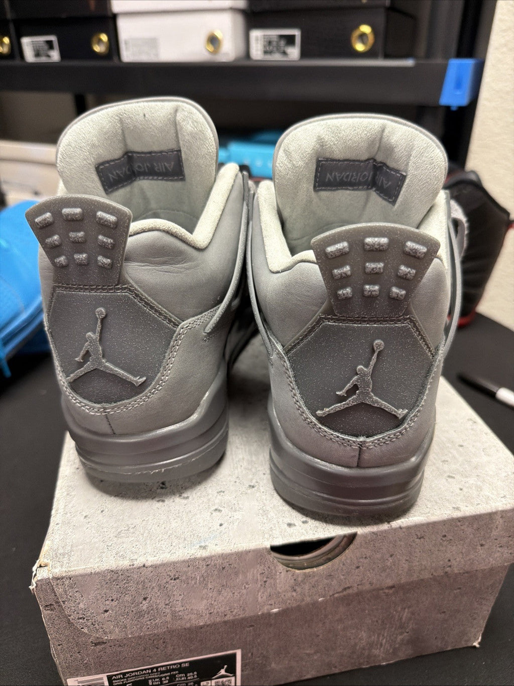 Size 7.5- Air Jordan 4 Retro SE Wet Cement - product image from the listing.