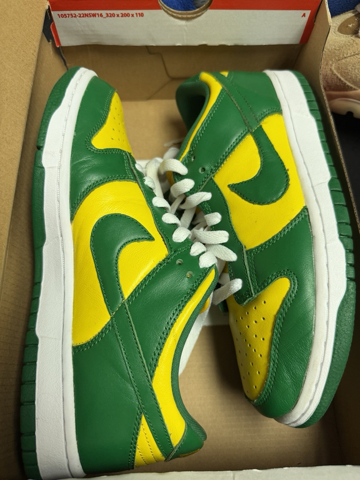 Men's Nike Dunk Low SP 'Brazil' 2020 CU1727-700 Shoes (333) - product image from the listing.