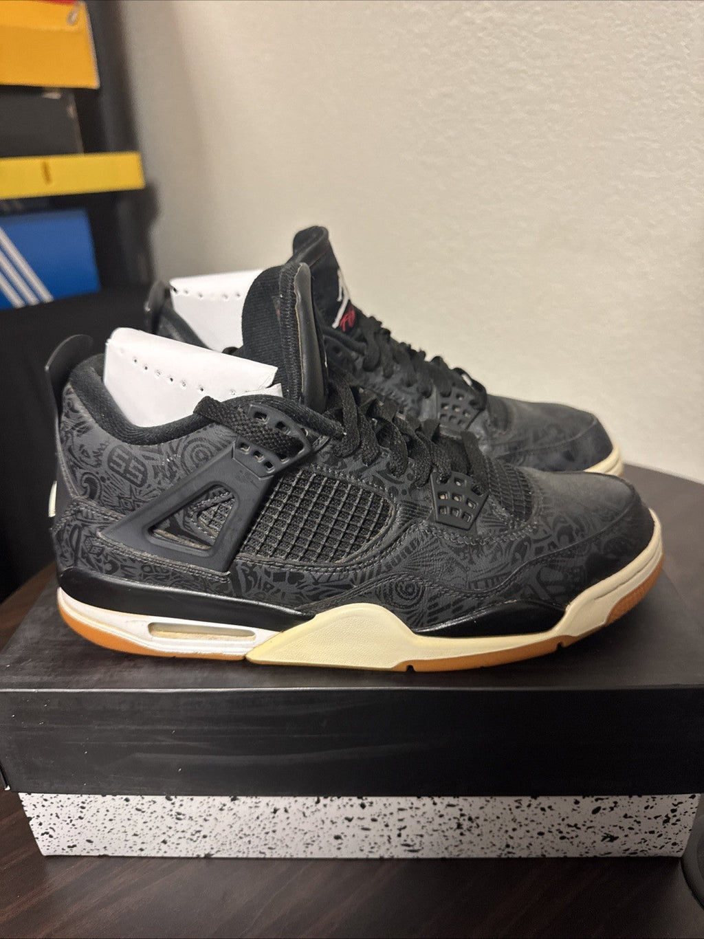 Men's 2019 Air Jordan 4 Retro Black Laser Gum CI1184-001 Size 10.5 - Worn Once - product image from the listing.
