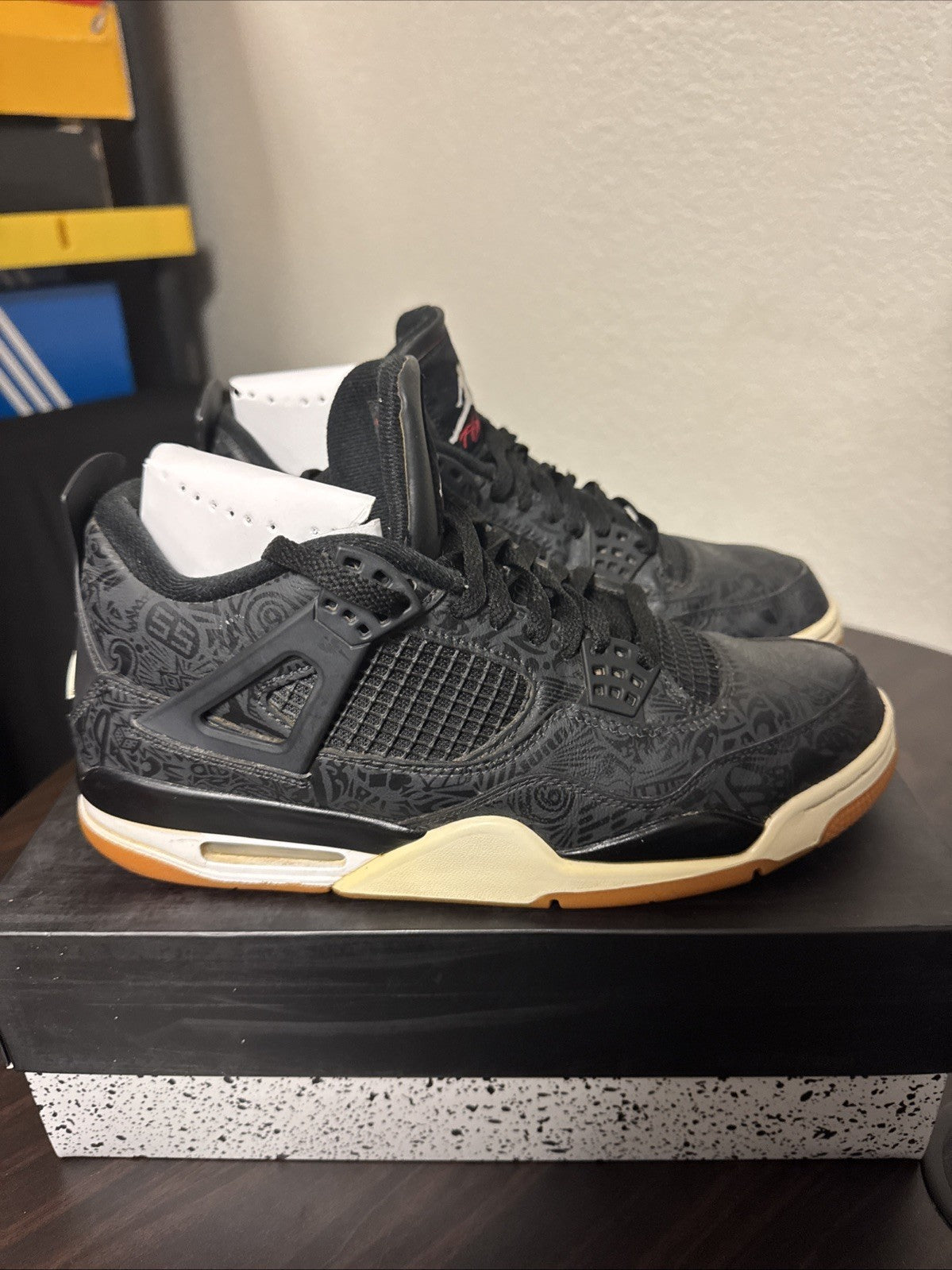 Men's 2019 Air Jordan 4 Retro Black Laser Gum CI1184-001 Size 10.5 - Worn Once - product image from the listing.