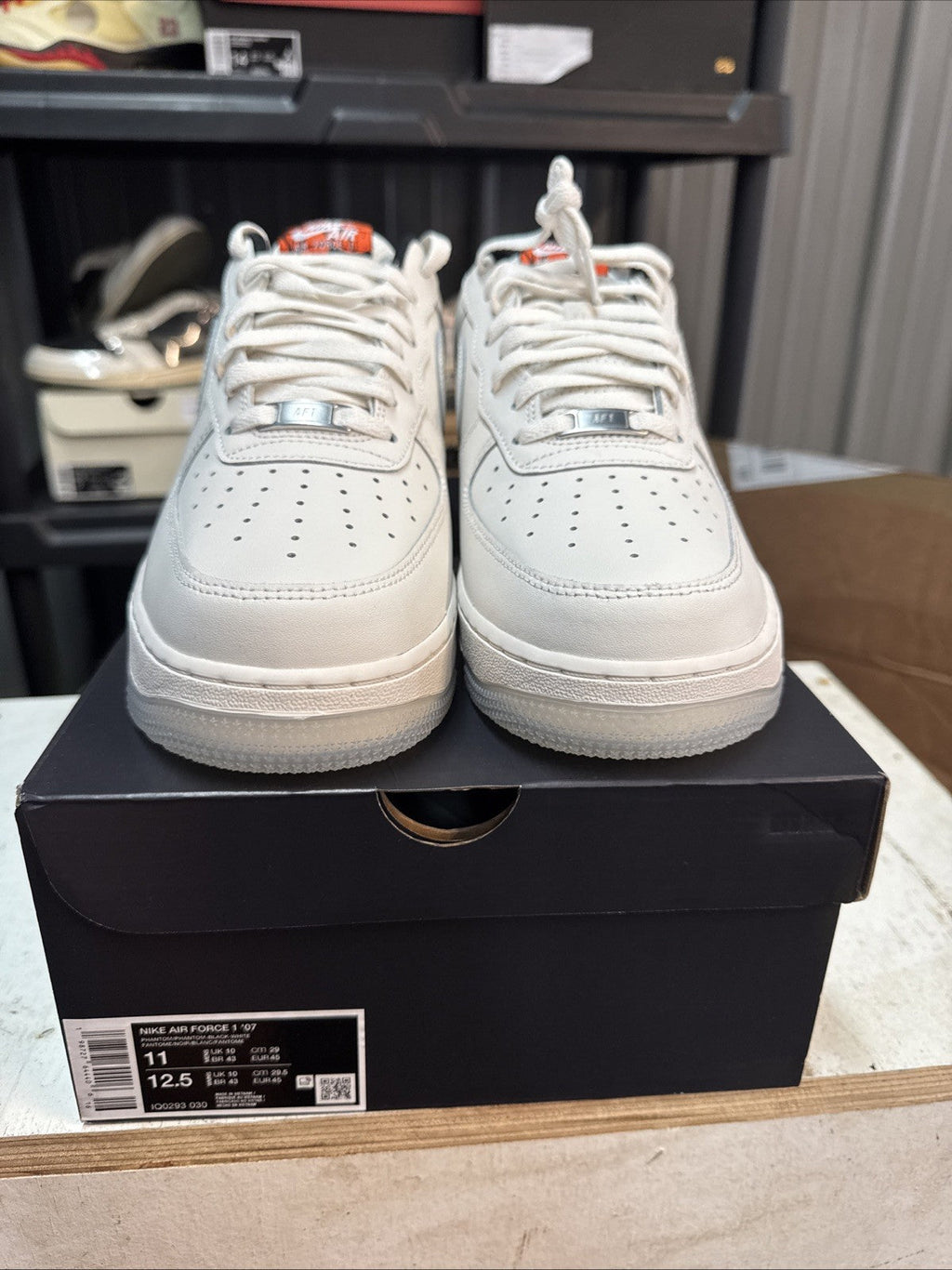 Chaussures lifestyle hommes Nike Air Force 1 07 IQ0293030 Noir - product image from the listing.