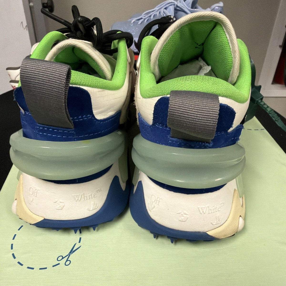 Men's Off-White ODSY-2000 Colorblock White Black Blue Size 8 /41 Super Clean - product image from the listing.