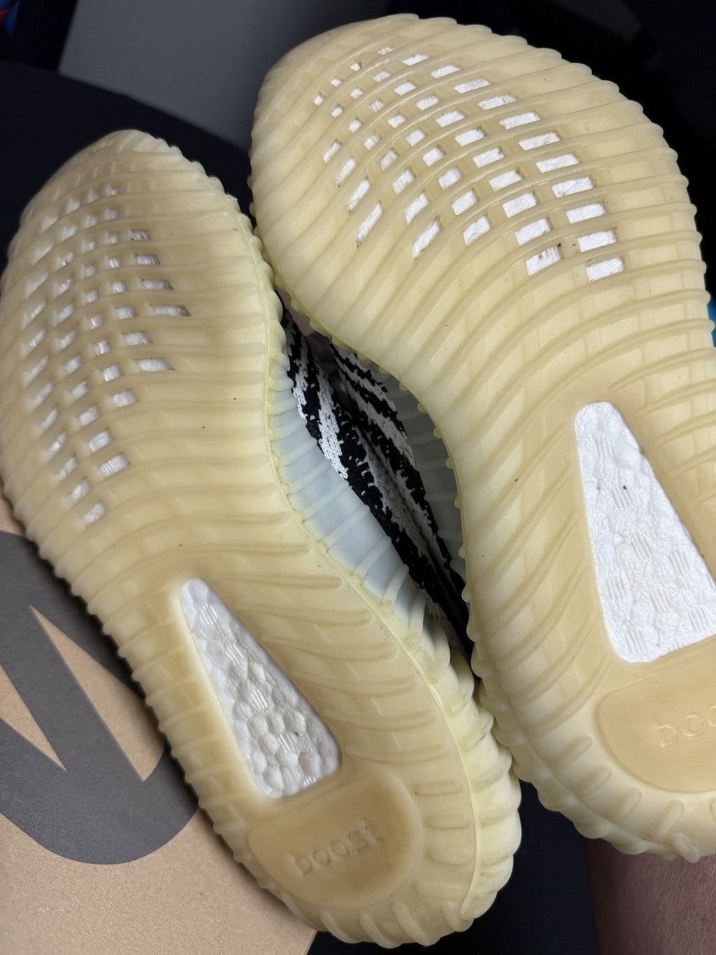 Men's adidas Yeezy Boost 350 V2 'Zebra' Size 5 Women's 6.5 (CP9654) OG - product image from the listing.