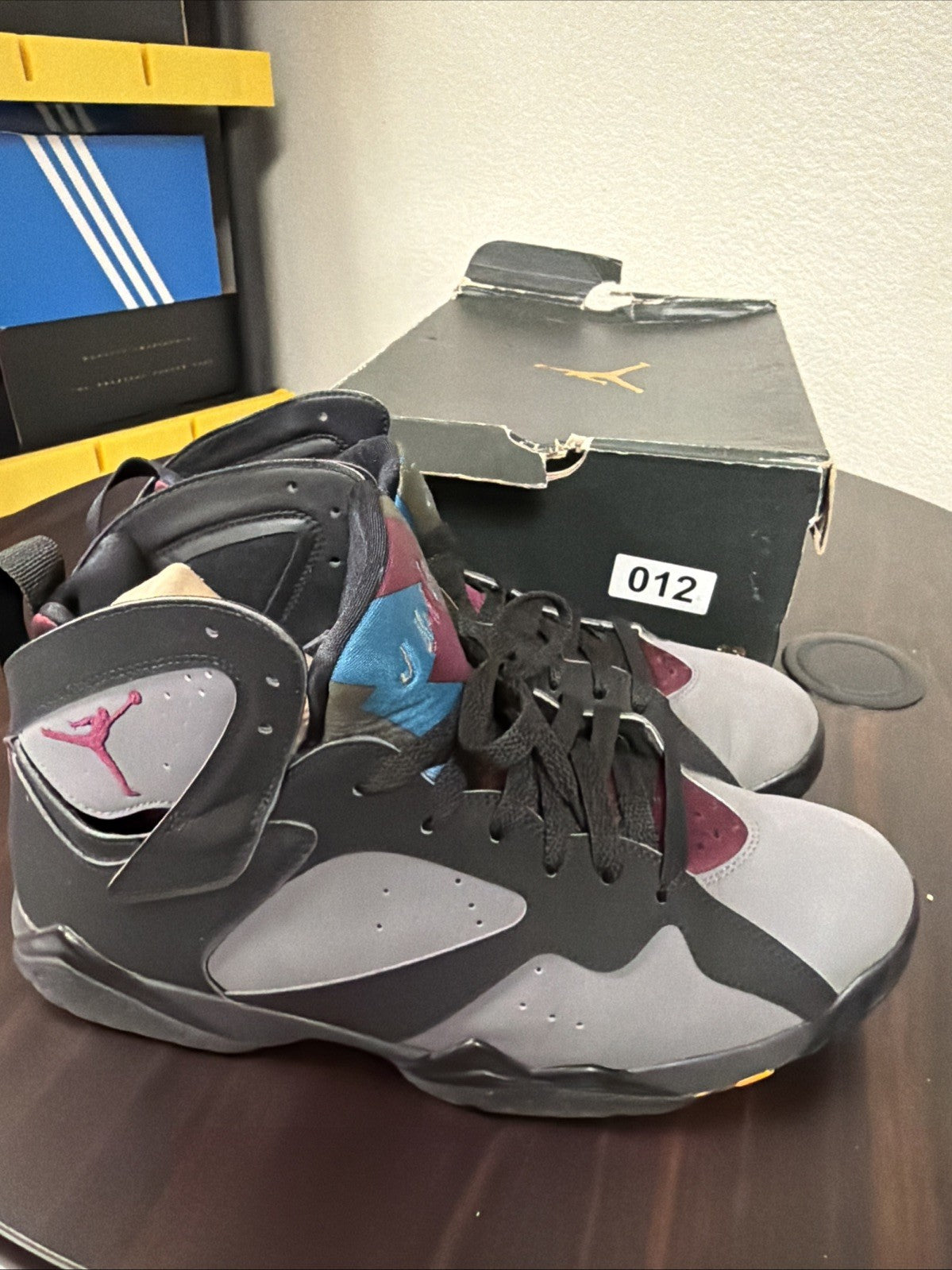 Men's Jordan 7 Bordeaux 2016 Sneakers Size 11 Used 100% Authentic - product image from the listing.