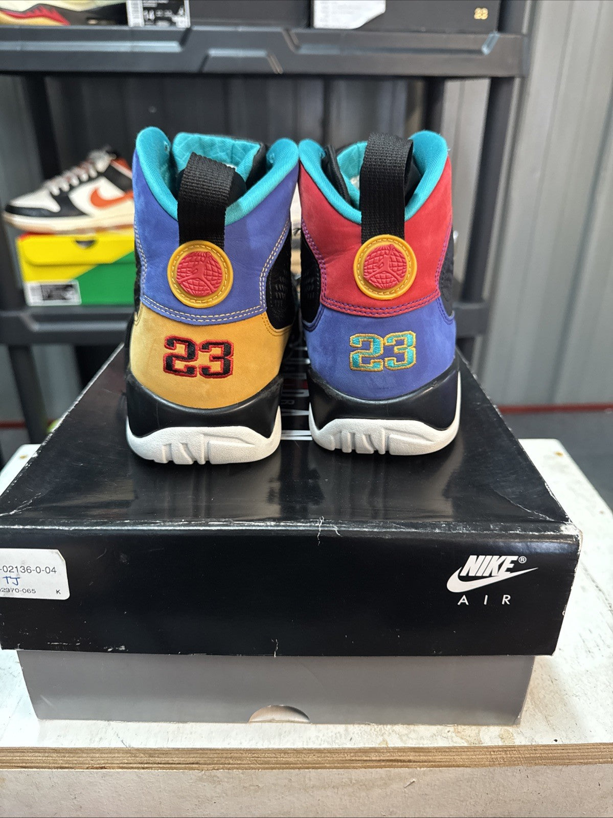 AIR JORDAN 9 RETRO - DREAM IT DO IT - Size 9 - product image from the listing.
