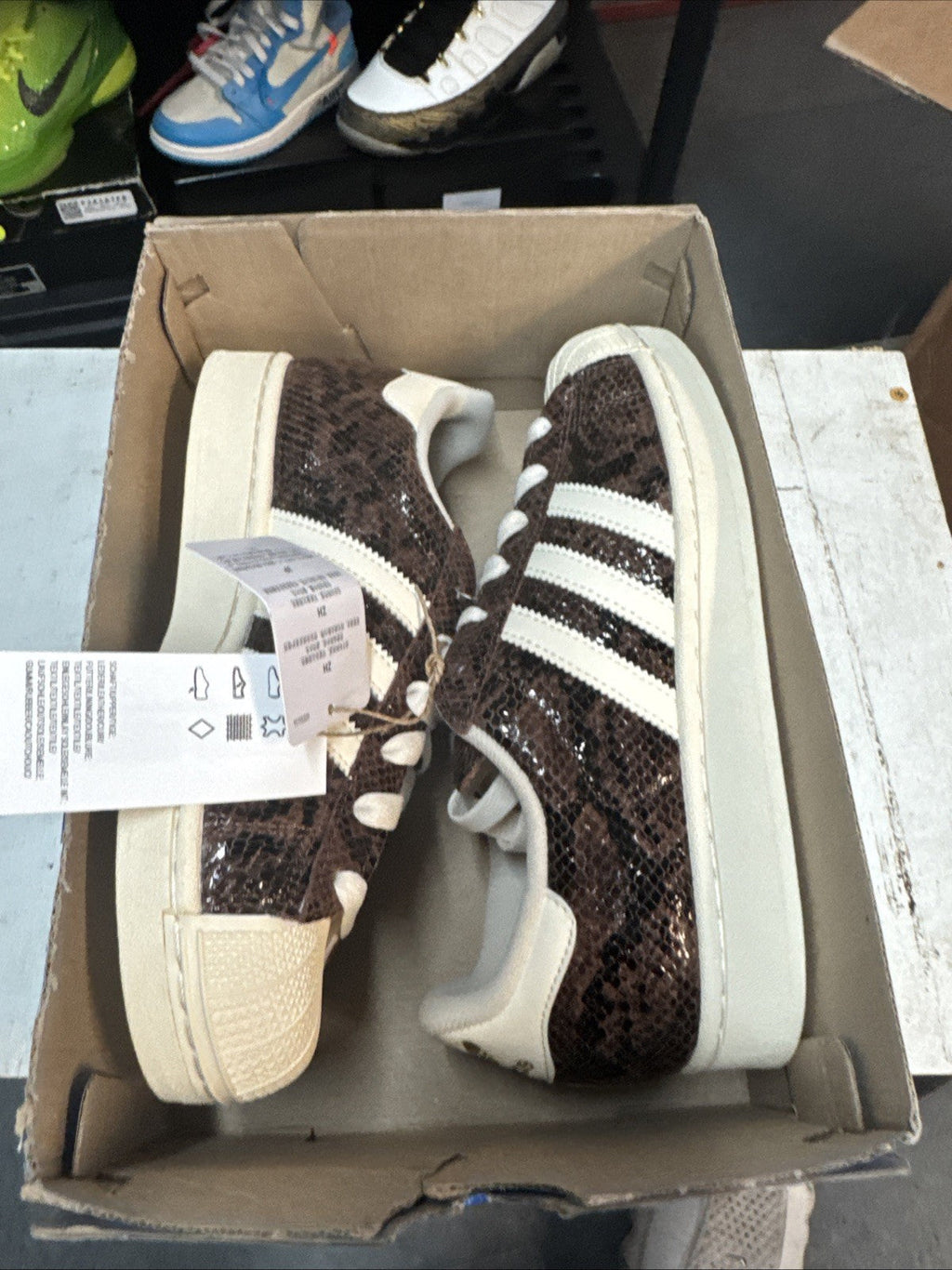 Women's Size 6.5 - Superstar II Lifestyle Shoes | Topless Box - product image from the listing.