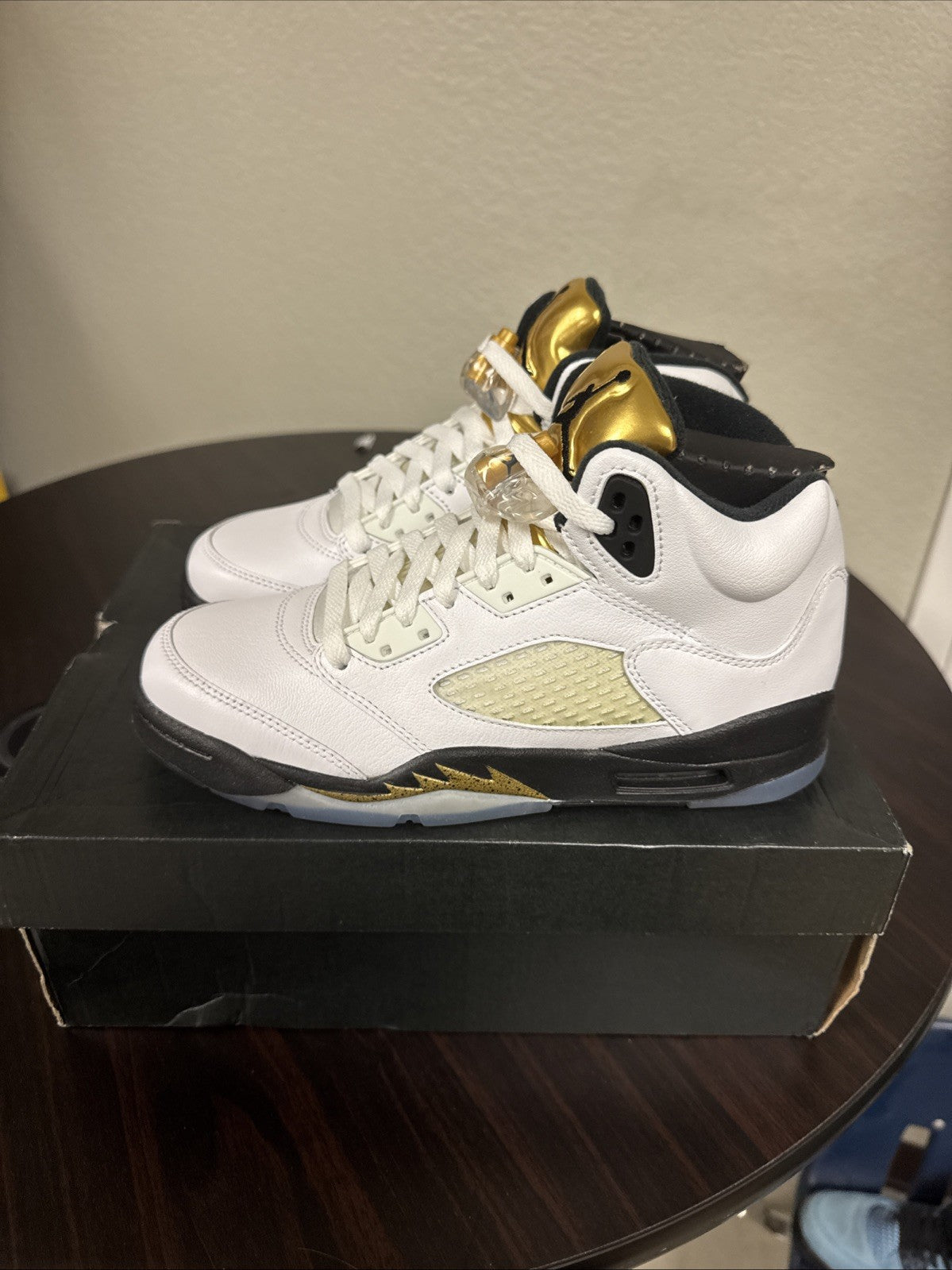 Nike Air Jordan 5 V Retro Olympic 2016 440888-133 Gold - 5y - product image from the listing.
