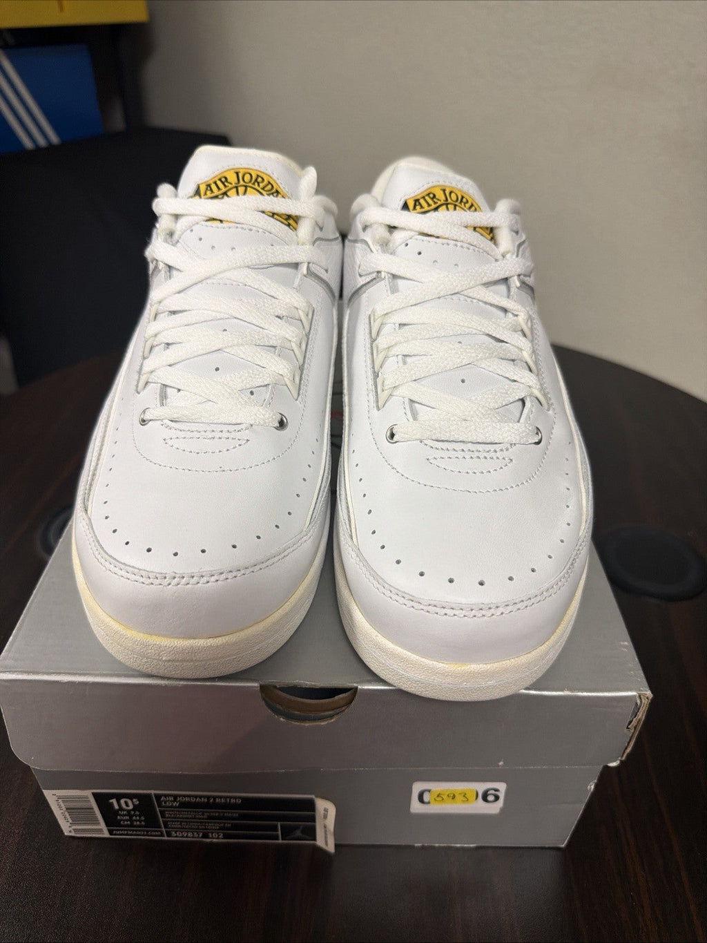 2005 Nike Air Jordan 2 Retro Low "White Varsity Maize" Size 11 - product image from the listing.