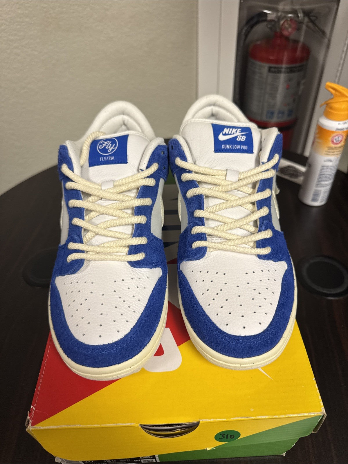 Nike SB Dunk Low Pro QS - Fly Streetwear/Gardenia - Size 8.5 - product image from the listing.