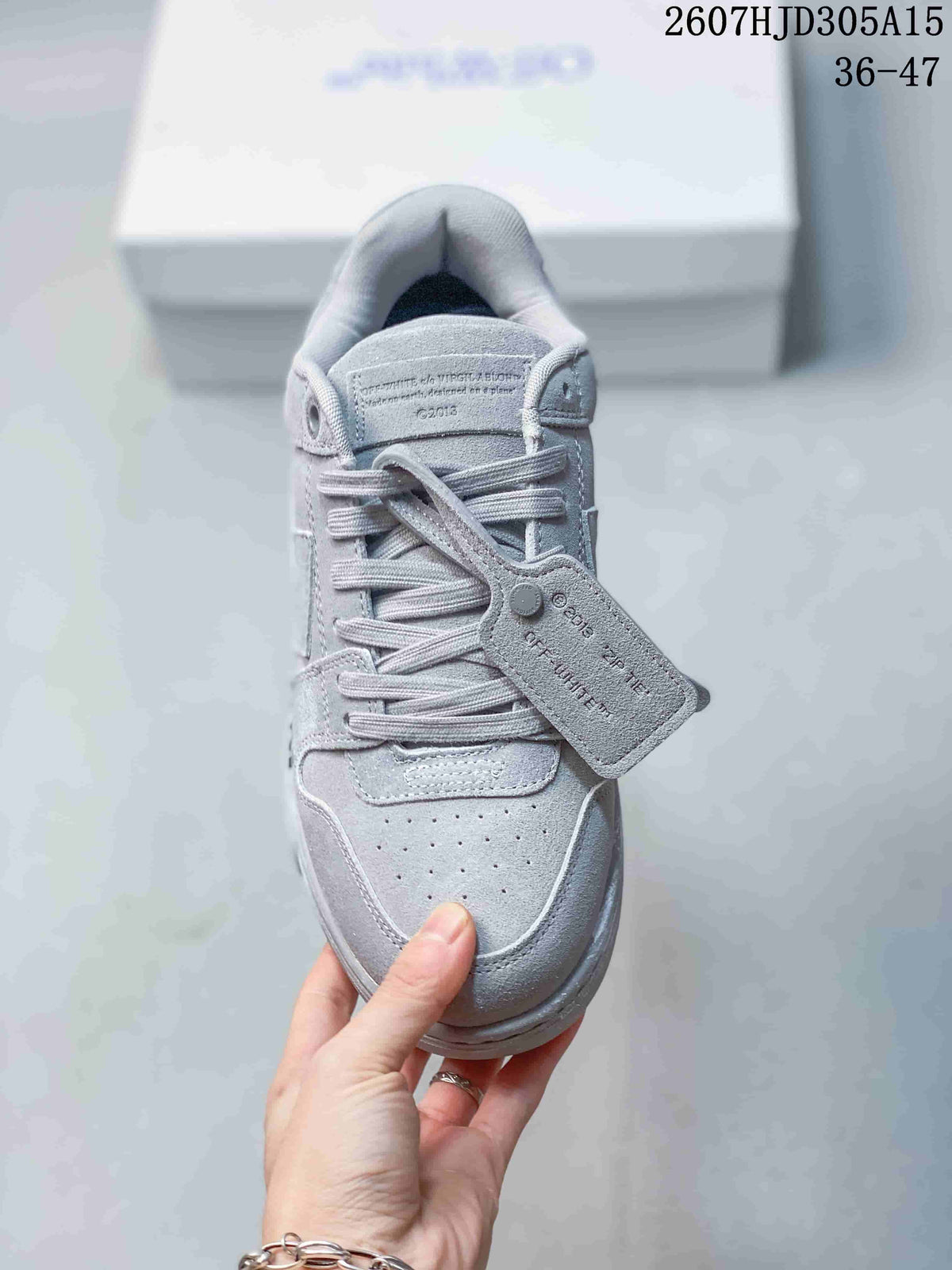 Off-White Low-Cut Lace-Up Sneakers Gray Style 2607HJD305A15 - product image from the listing.