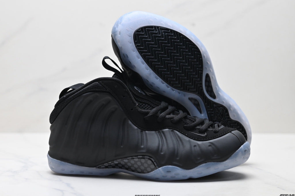 Nike Air Foamposite One Penny Hardaway Sneakers in Black - product image from the listing.