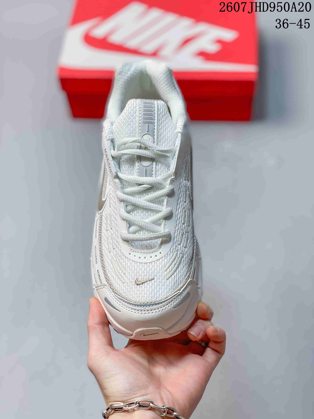 Nike P-6000 Premium Trainers White/Silver 2607JHD950A20 - product image from the listing.