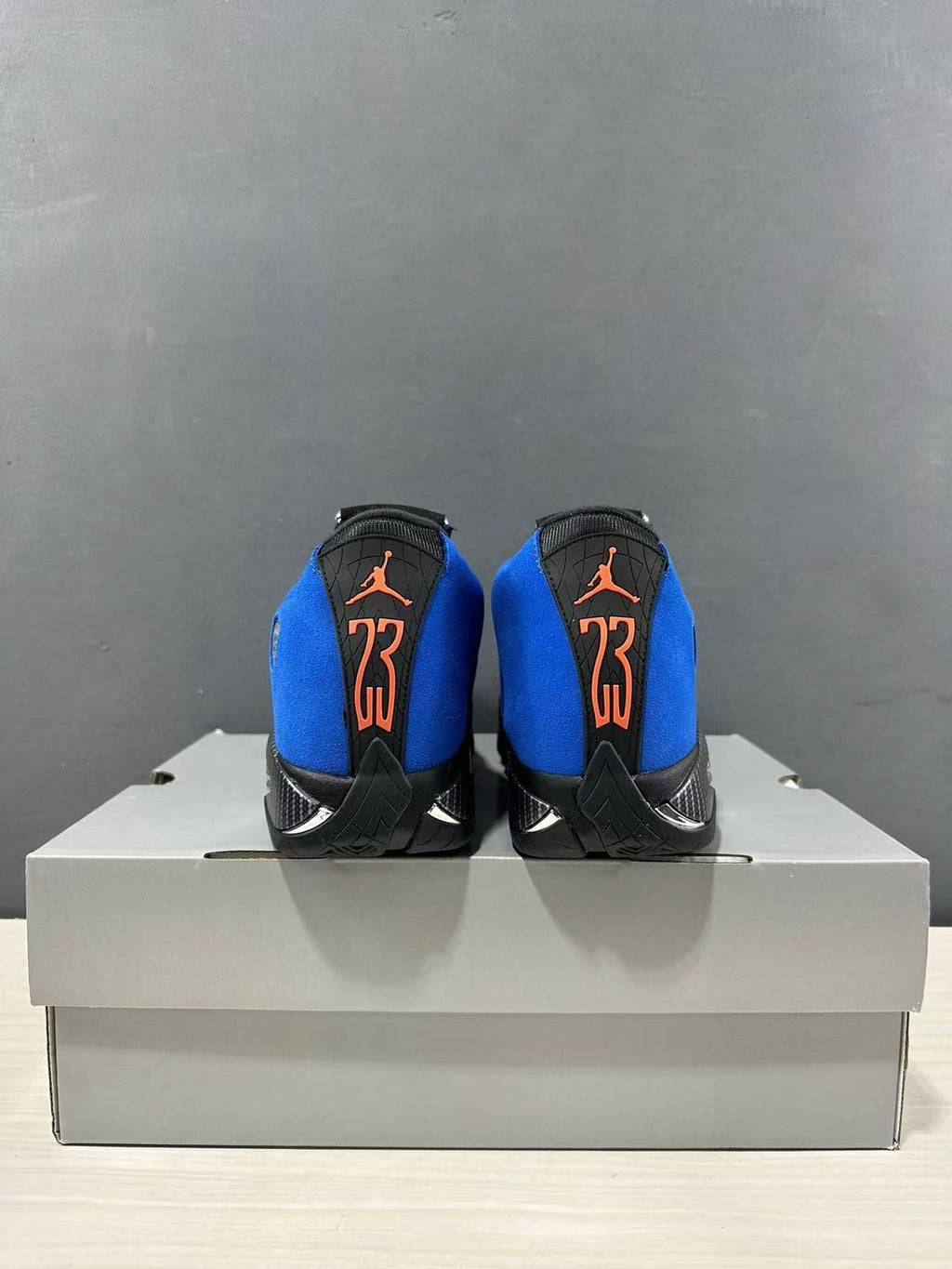 Air Jordan 14 Retro Florida Gators Blue Sneakers FA4616-172 - product image from the listing.