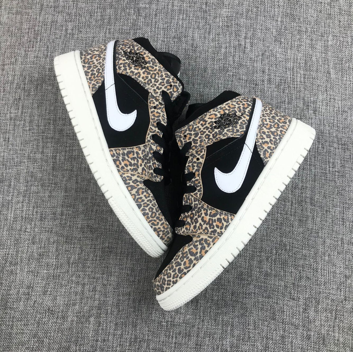 Leopard Print Sneakers - Air Jordan 1 Mid SE GS BQ6931-021 - product image from the listing.