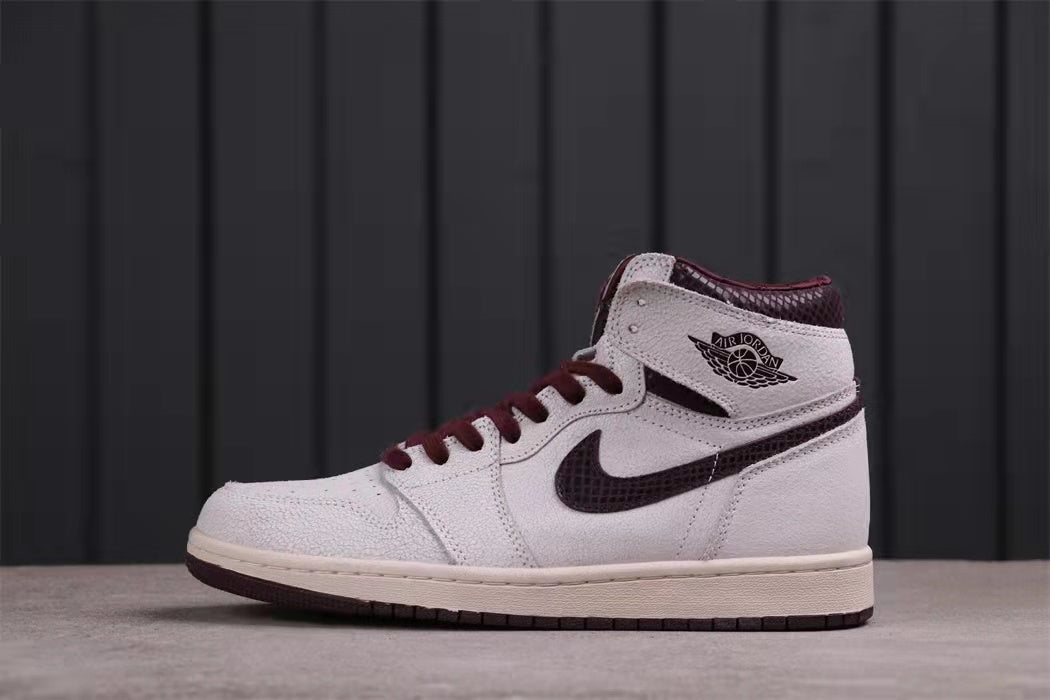 Air Jordan 1 High OG Black Toe Reimagined DZ5485-106 - product image from the listing.