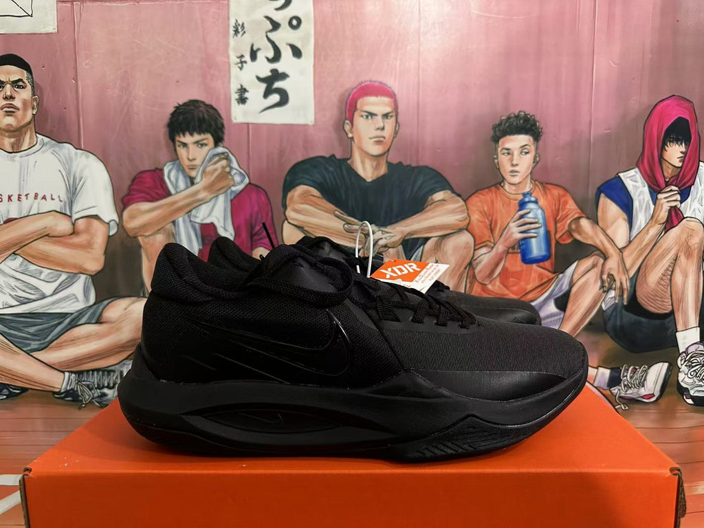 Nike Basketball Sneakers in Black - product image from the listing.