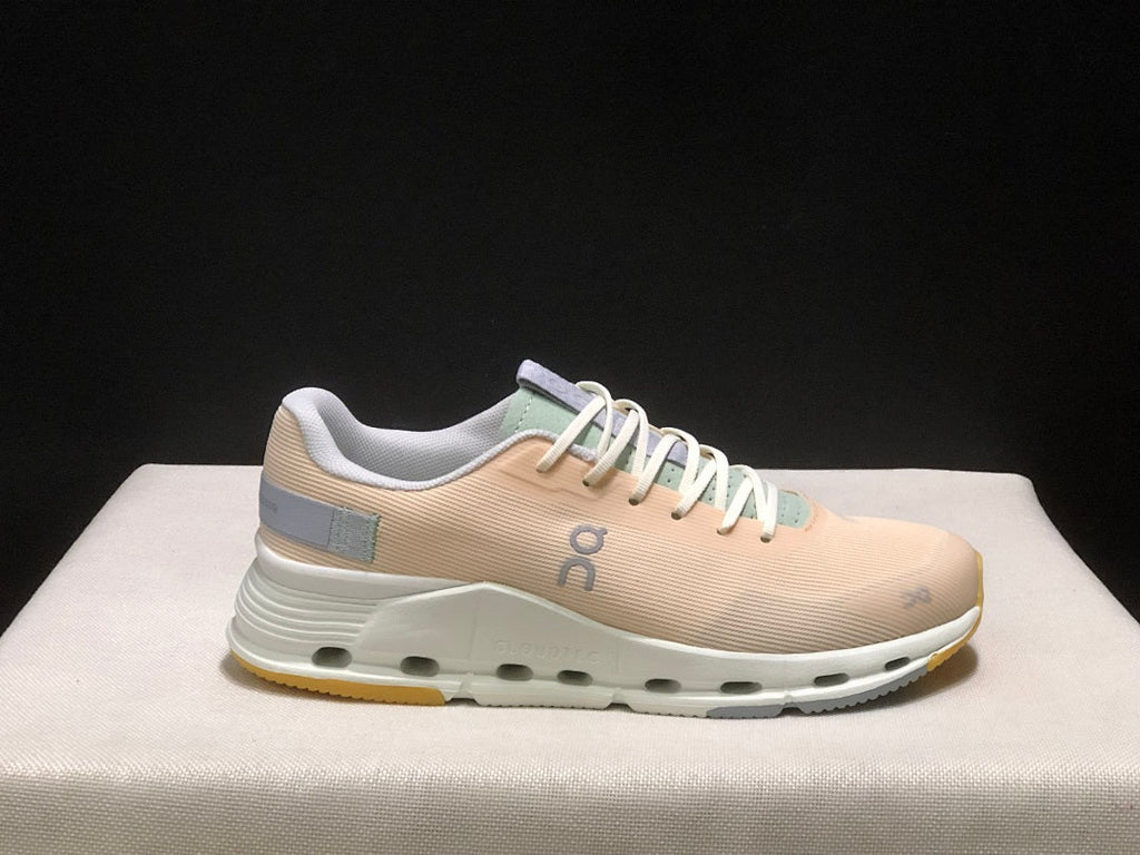 On Cloudnova Form 2 Trainers in Mist and Heather - product image from the listing.