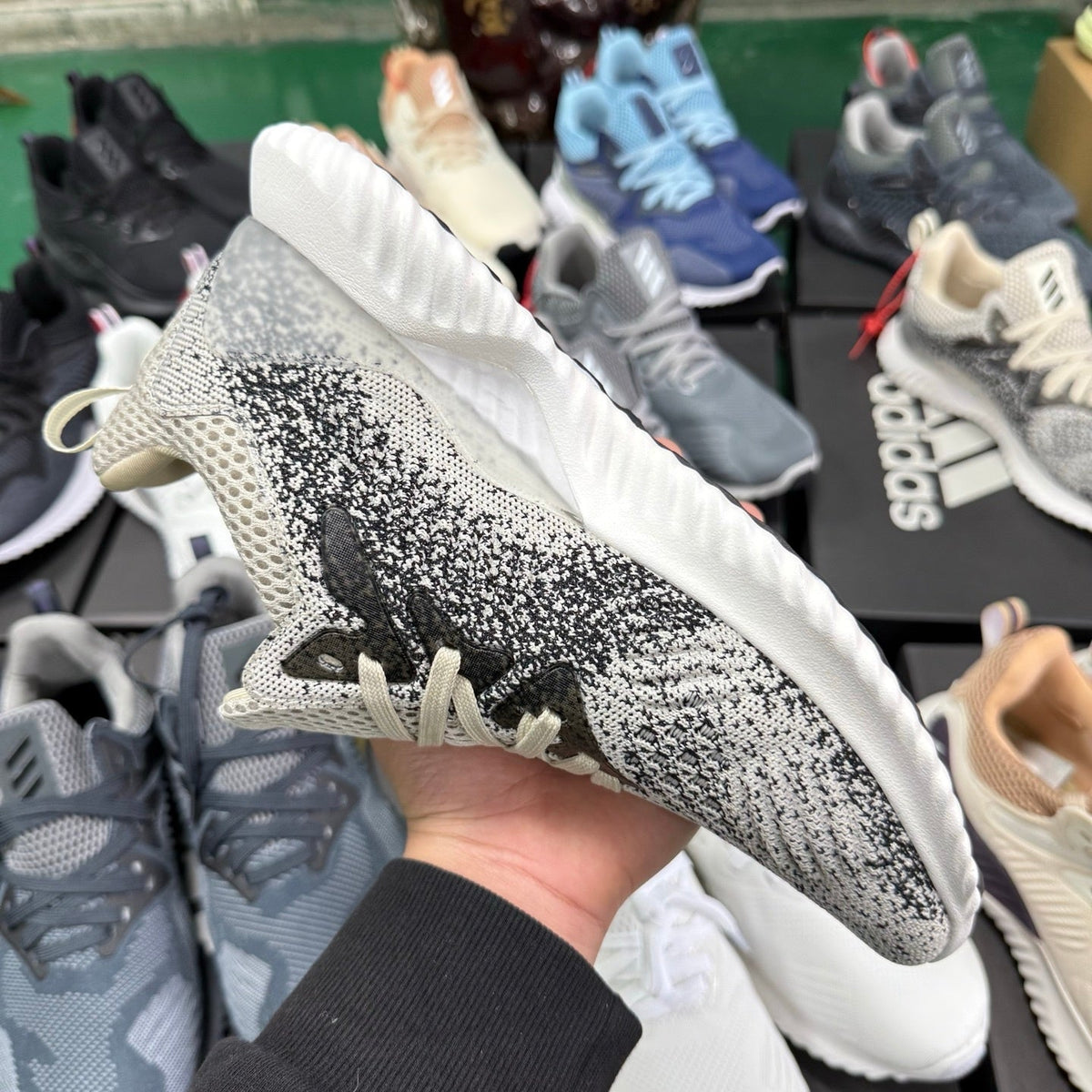 Adidas Alphabounce HPC AMS M Sneakers in Beige, in Gray and Black - product image from the listing.