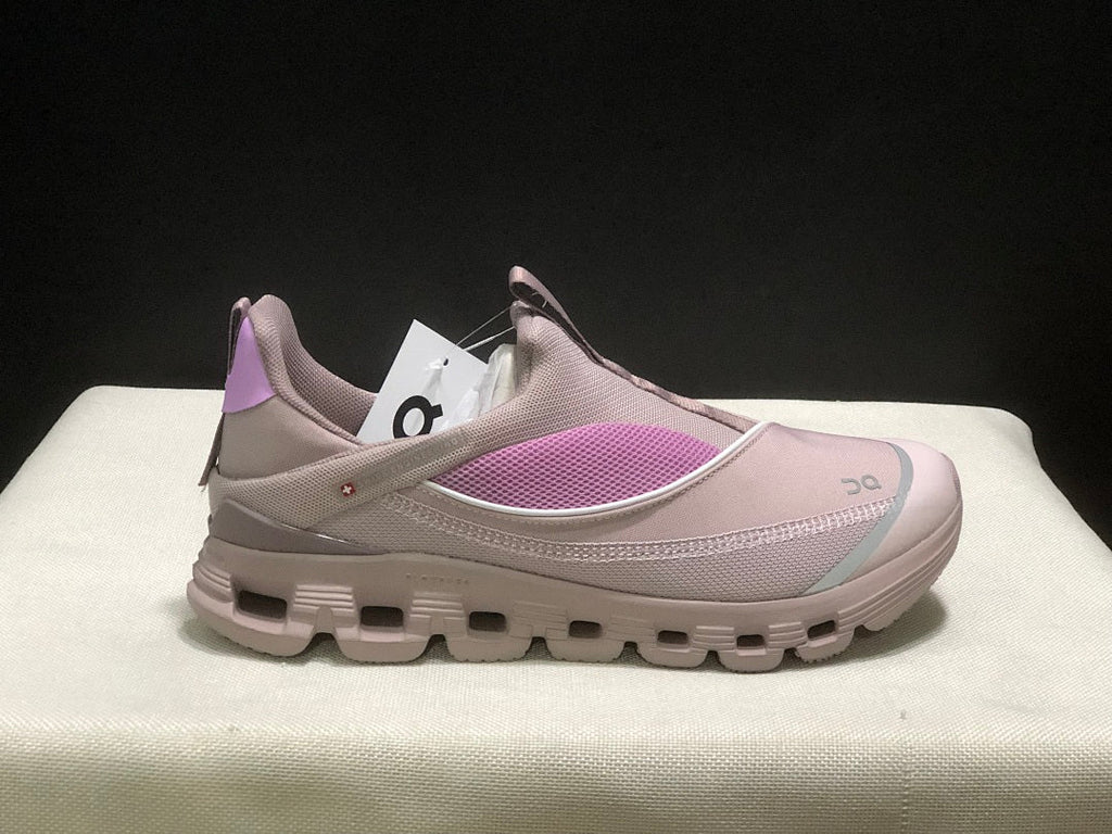 On Cloud 4 Coast Slip-On Trainers Pink/Purple - product image from the listing.