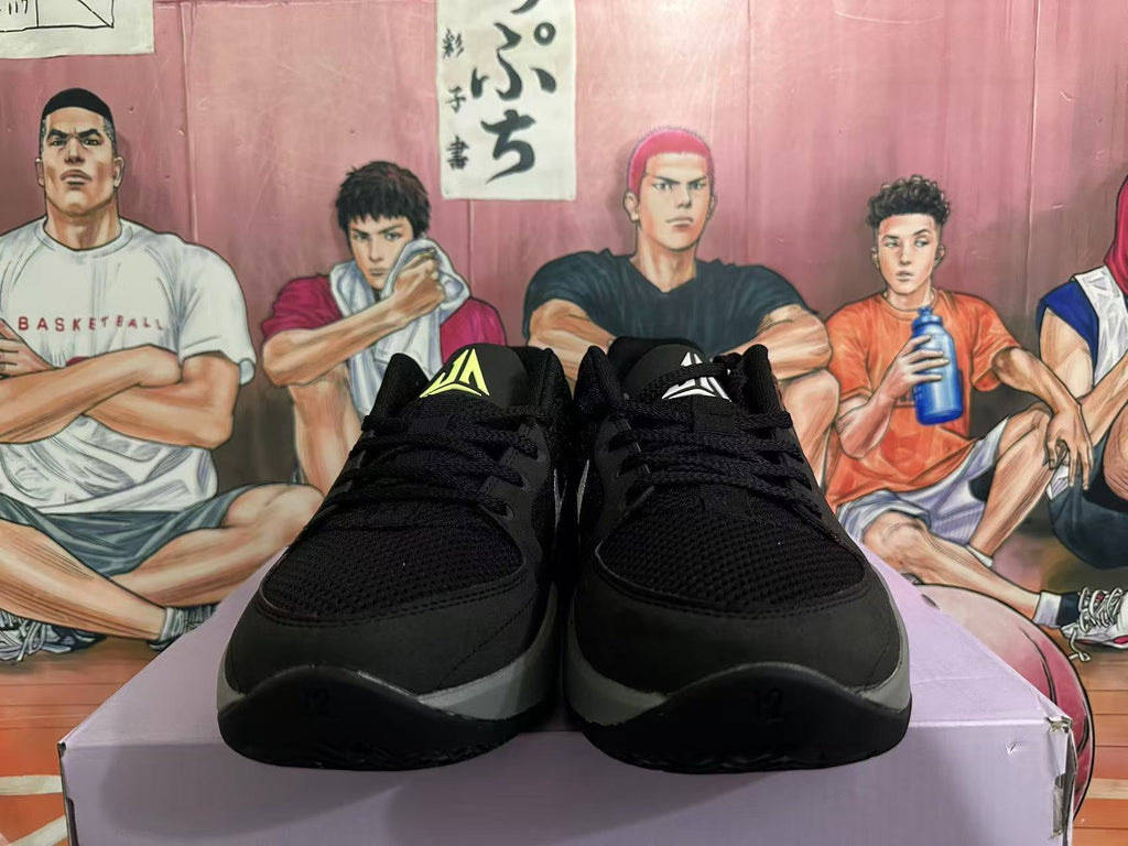 Nike Sneakers in Black and Gray - product image from the listing.