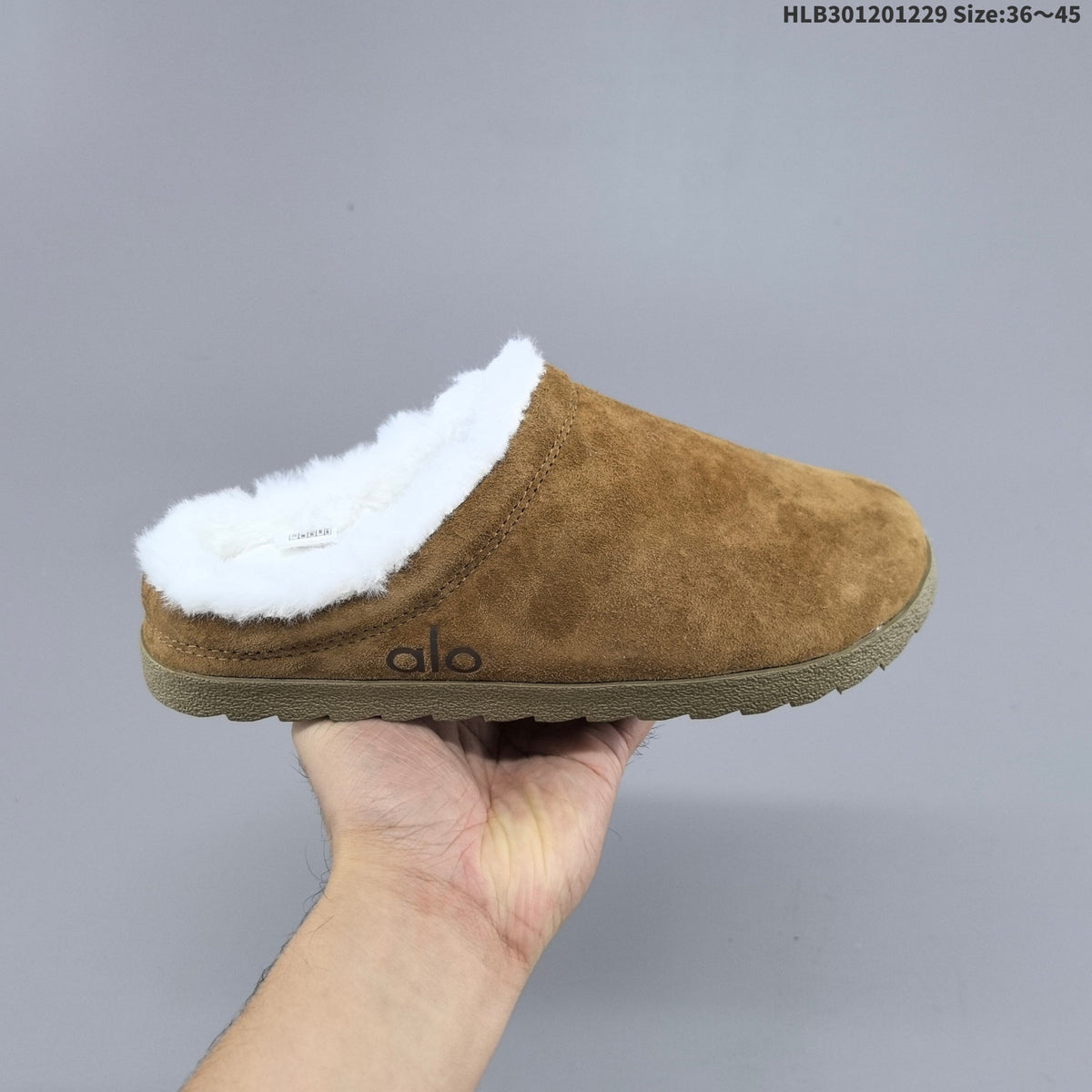 Recovery Slipper Closed-Toe Slippers by Alo Yoga - product image from the listing.