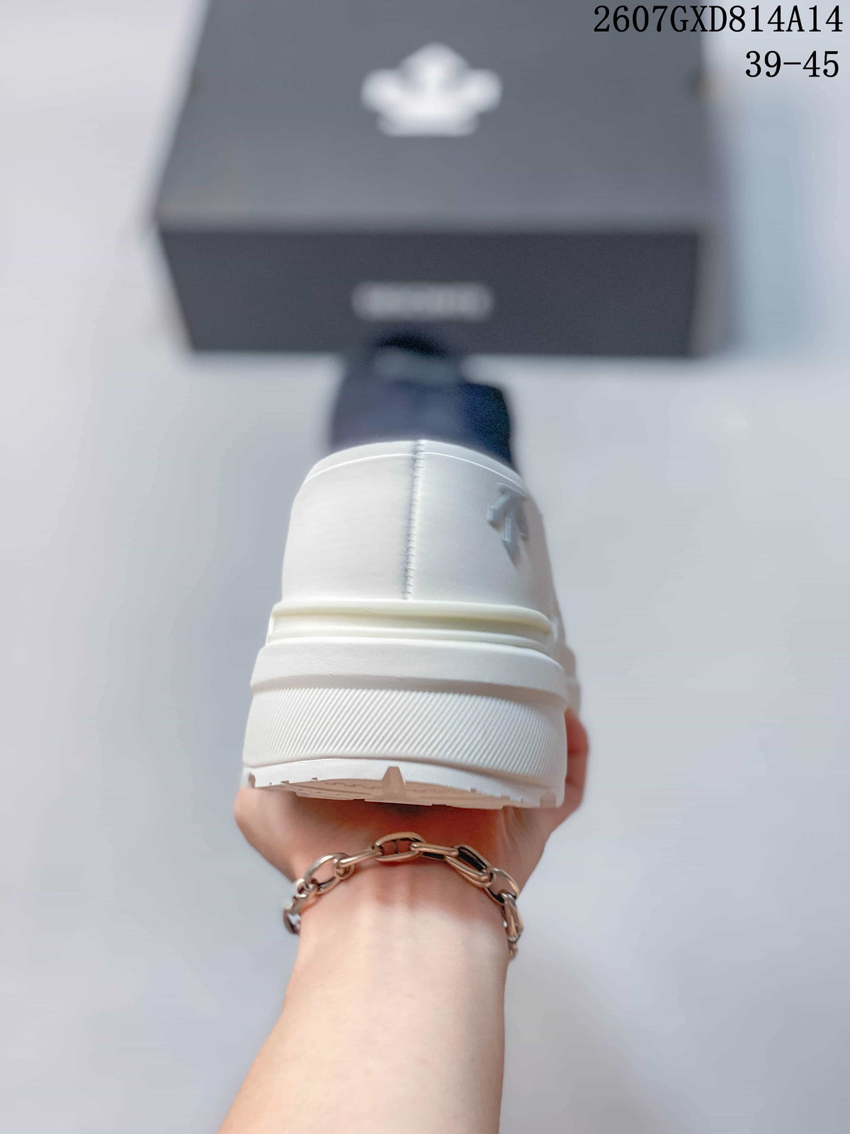 Descente Slip-On Sneakers in White and Navy 2607GXD814A14 - product image from the listing.