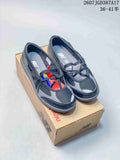 Women's New Balance WD Low-Top Sneakers Black Gray 07JGD38 - product image from the listing.